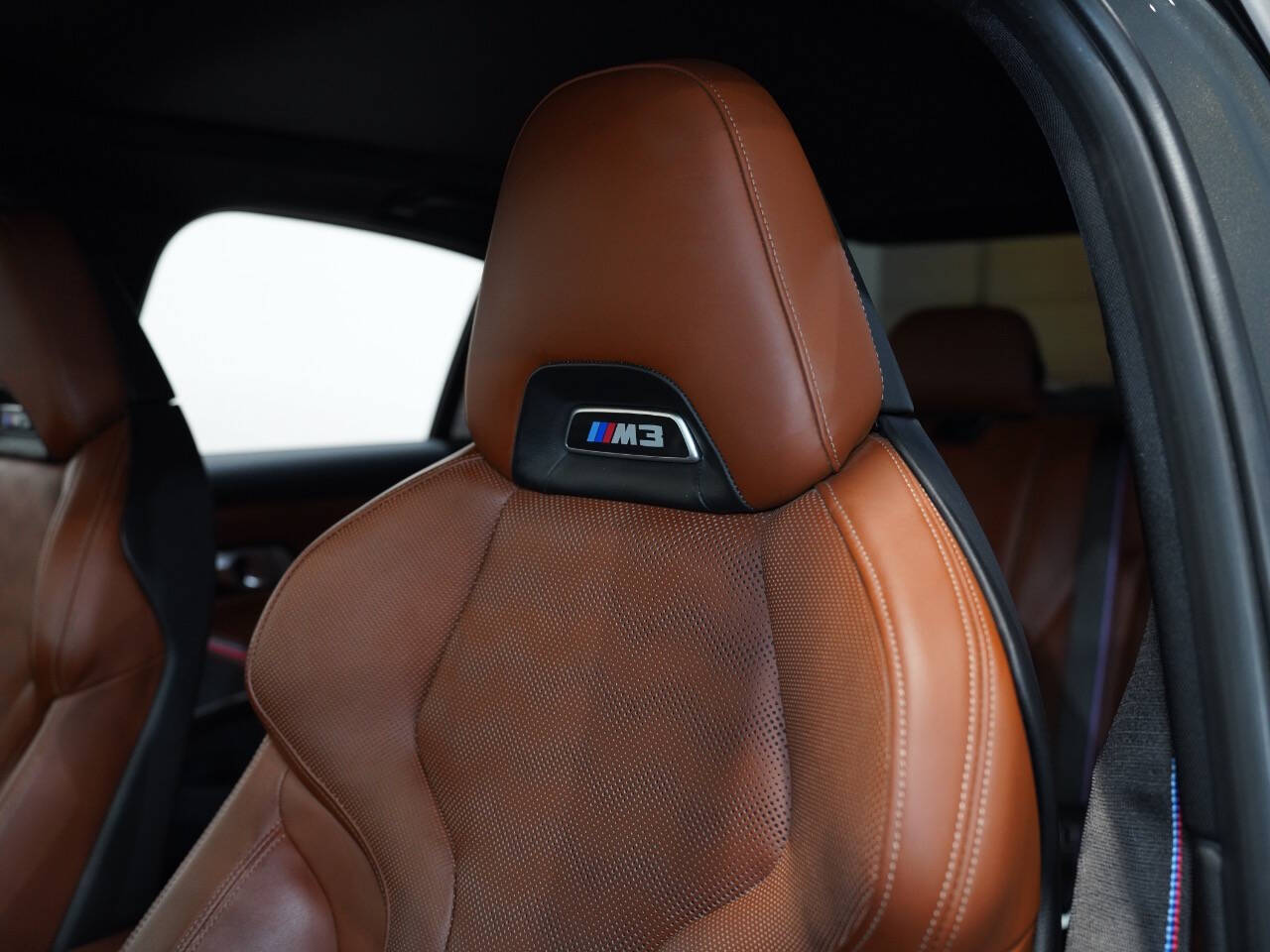 INDIVIDUAL DRAVIT GREY METALLIC, 2022 BMW M3 Image 32