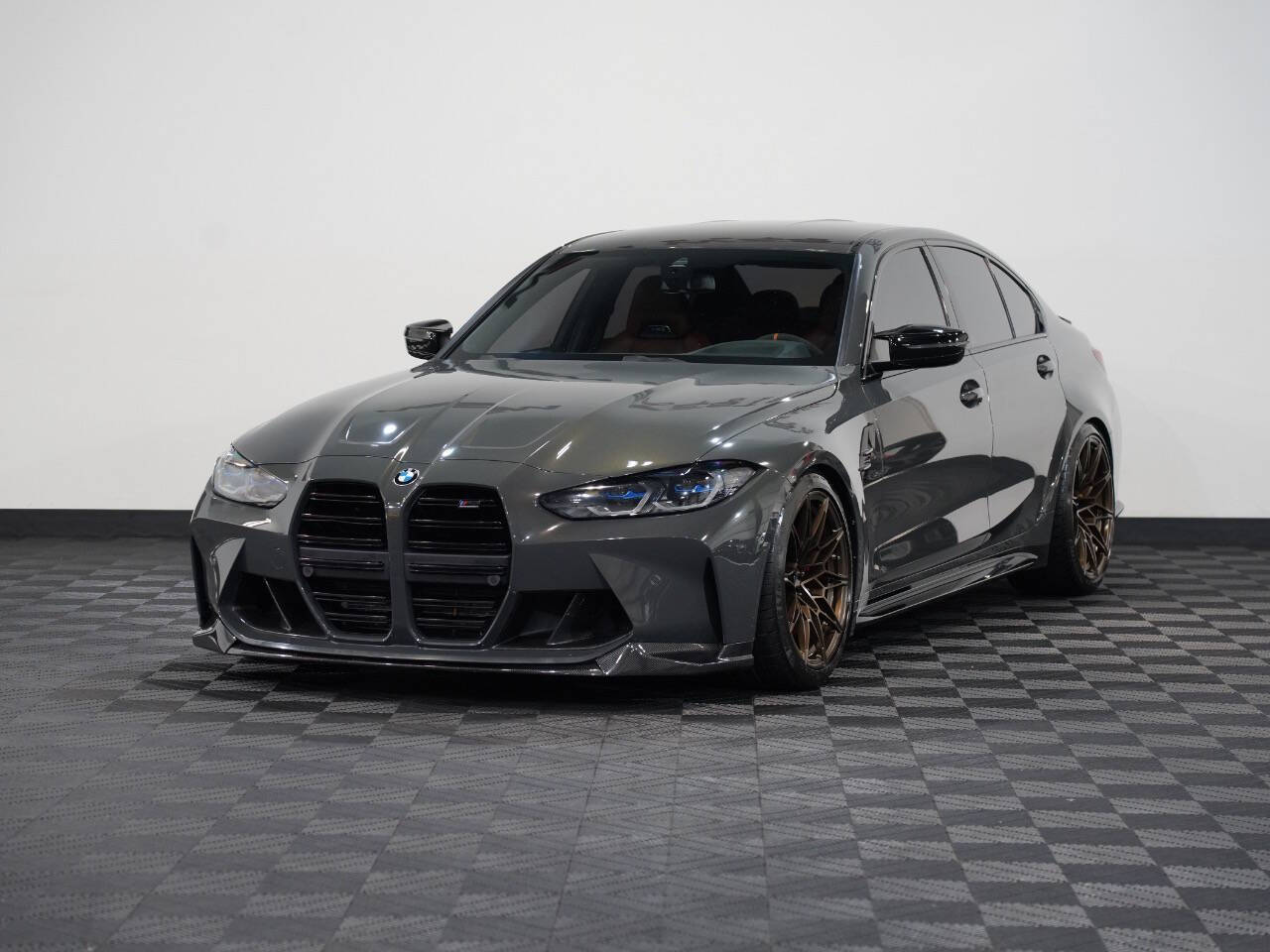 INDIVIDUAL DRAVIT GREY METALLIC, 2022 BMW M3 Image 3