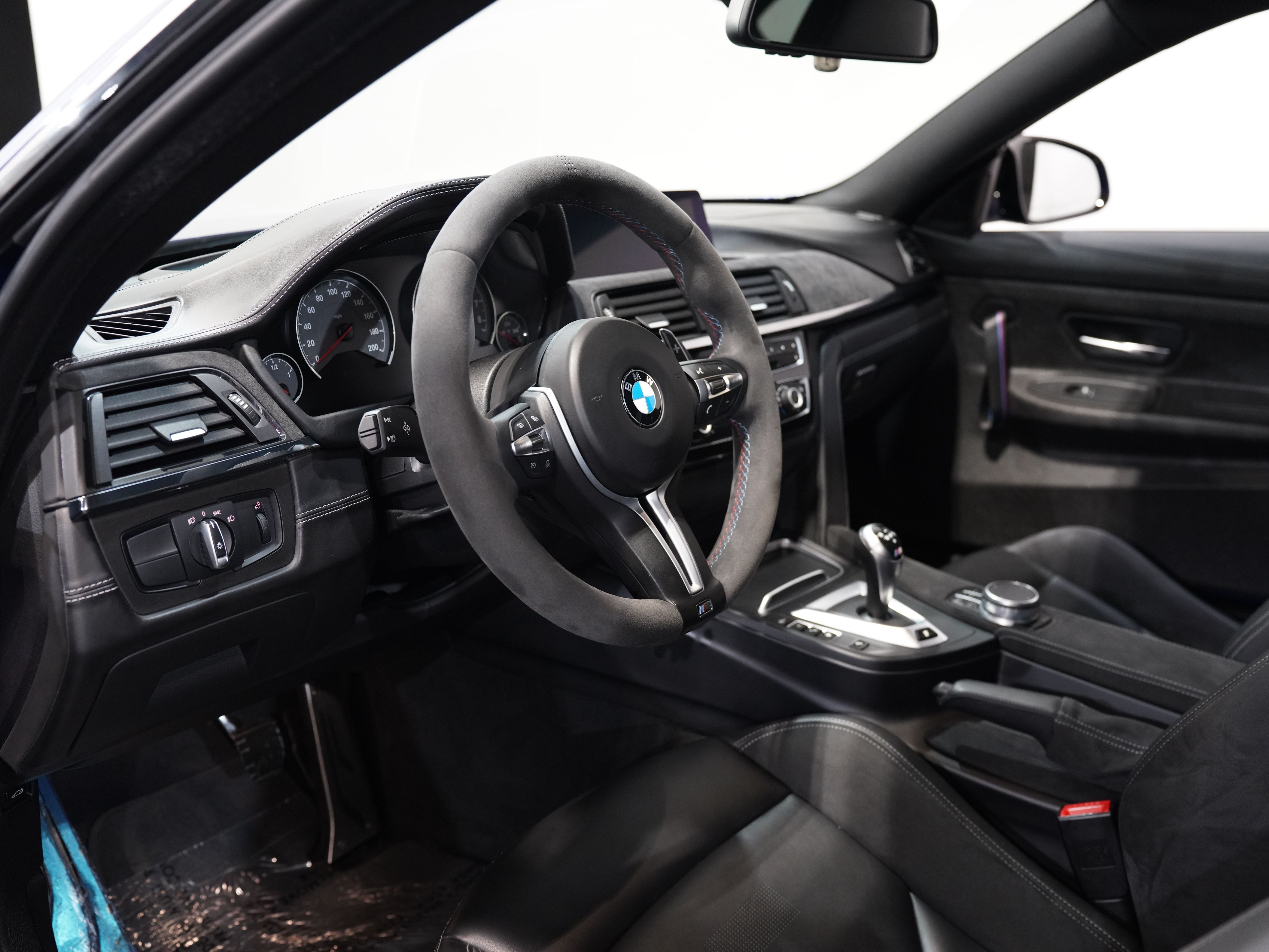 2019 BMW M4 Image 32