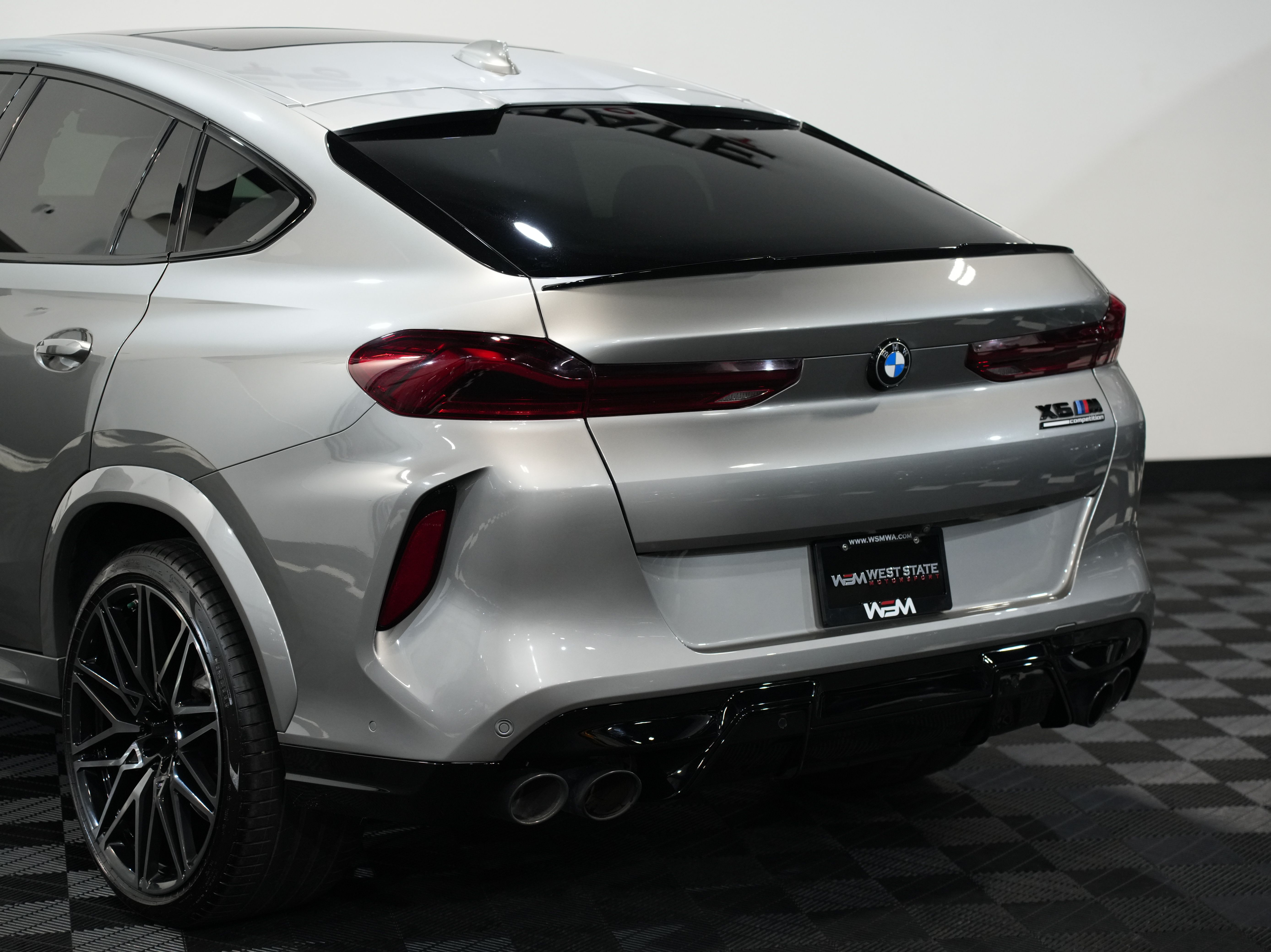 GRAY, 2020 BMW X6 M Image 18