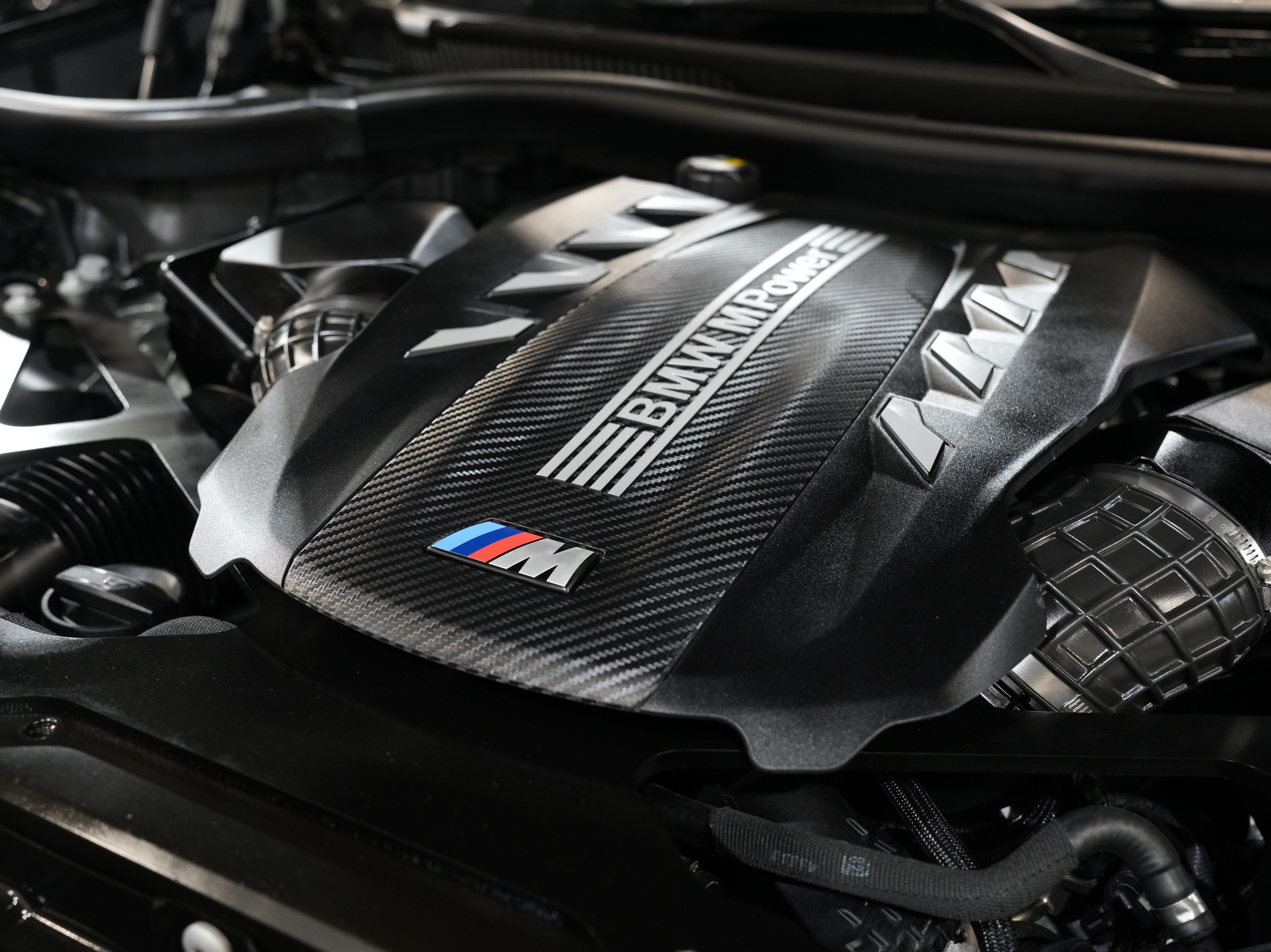 GRAY, 2020 BMW X6 M Image 57