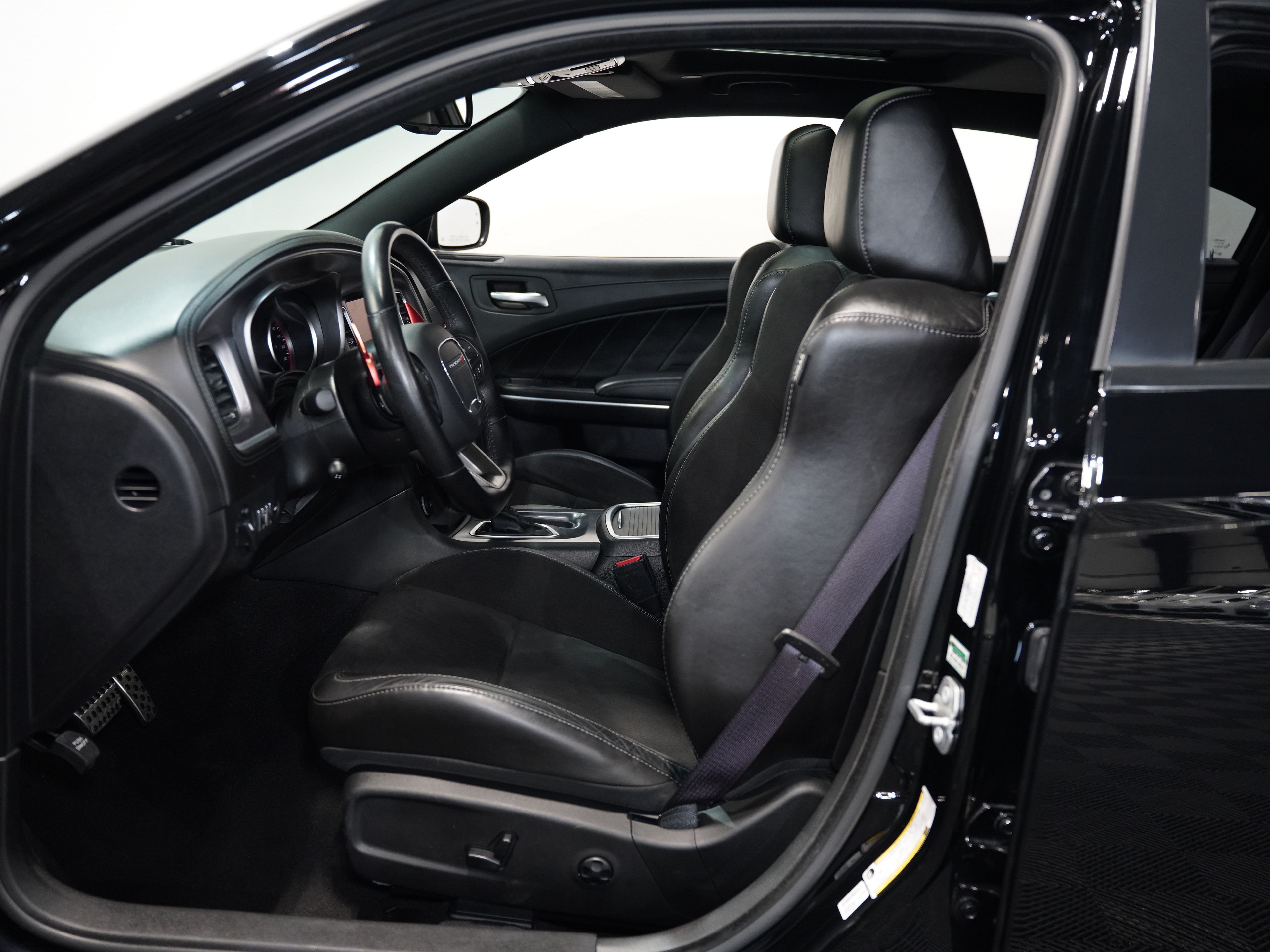 2020 DODGE CHARGER Image 33