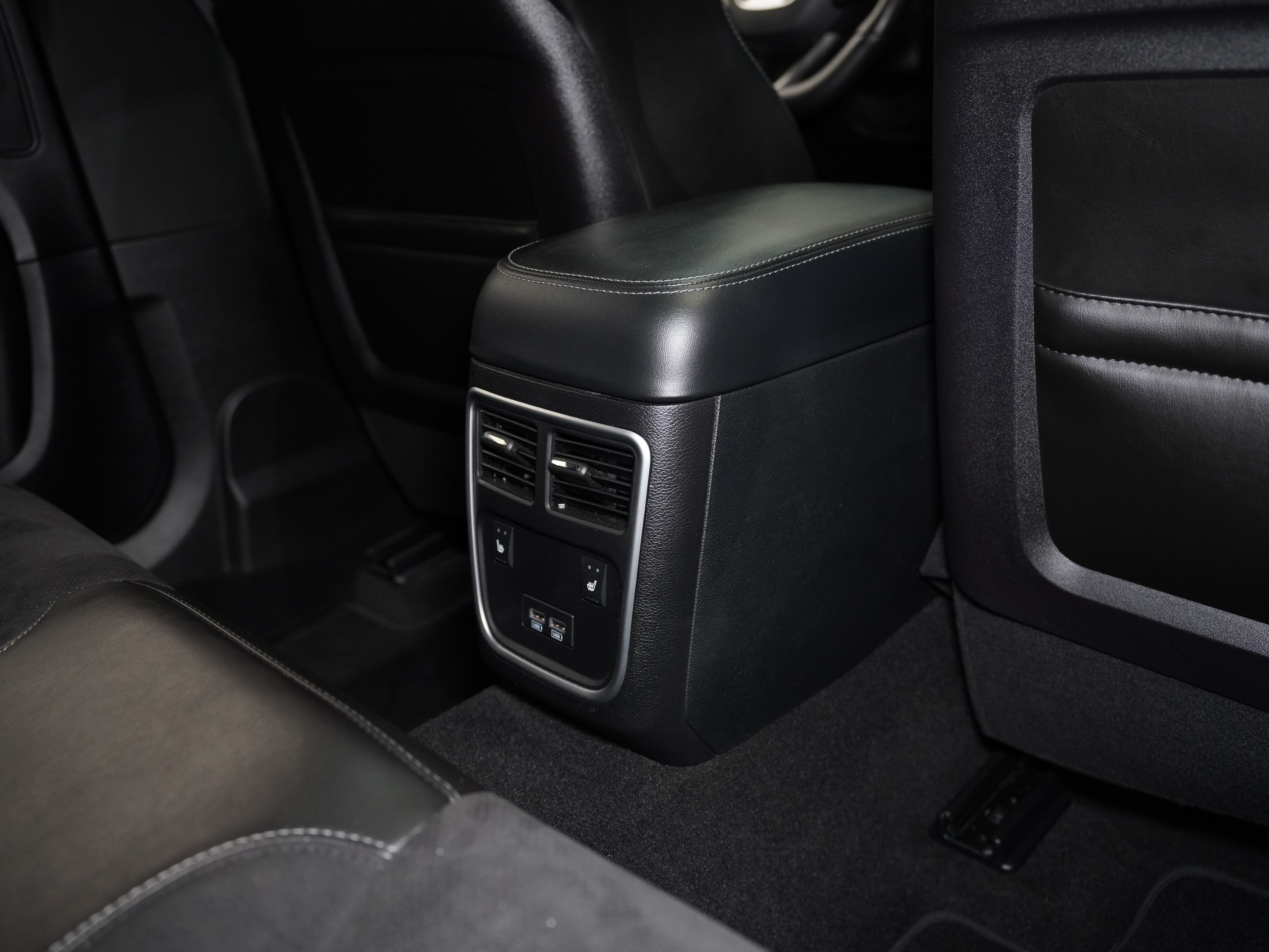 2020 DODGE CHARGER Image 42
