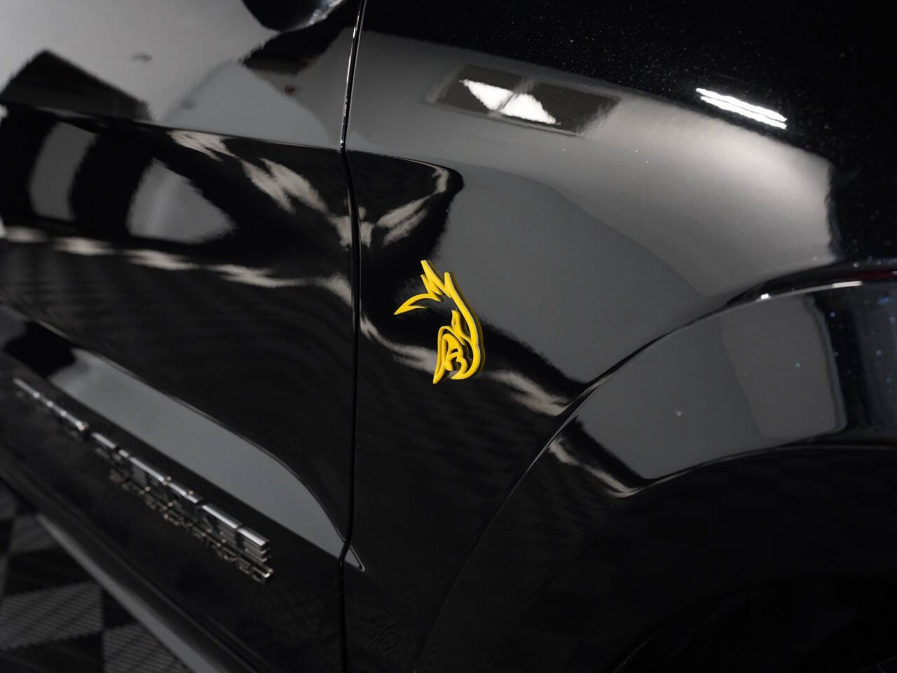 DIAMOND BLACK CRYSTAL PEARL, 2020 JEEP GRAND CHEROKEE Image 13