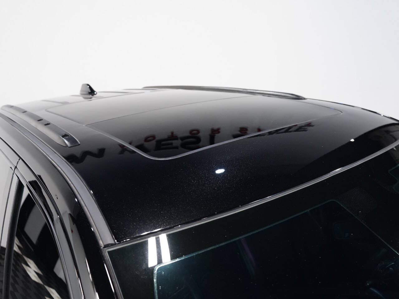DIAMOND BLACK CRYSTAL PEARL, 2020 JEEP GRAND CHEROKEE Image 14