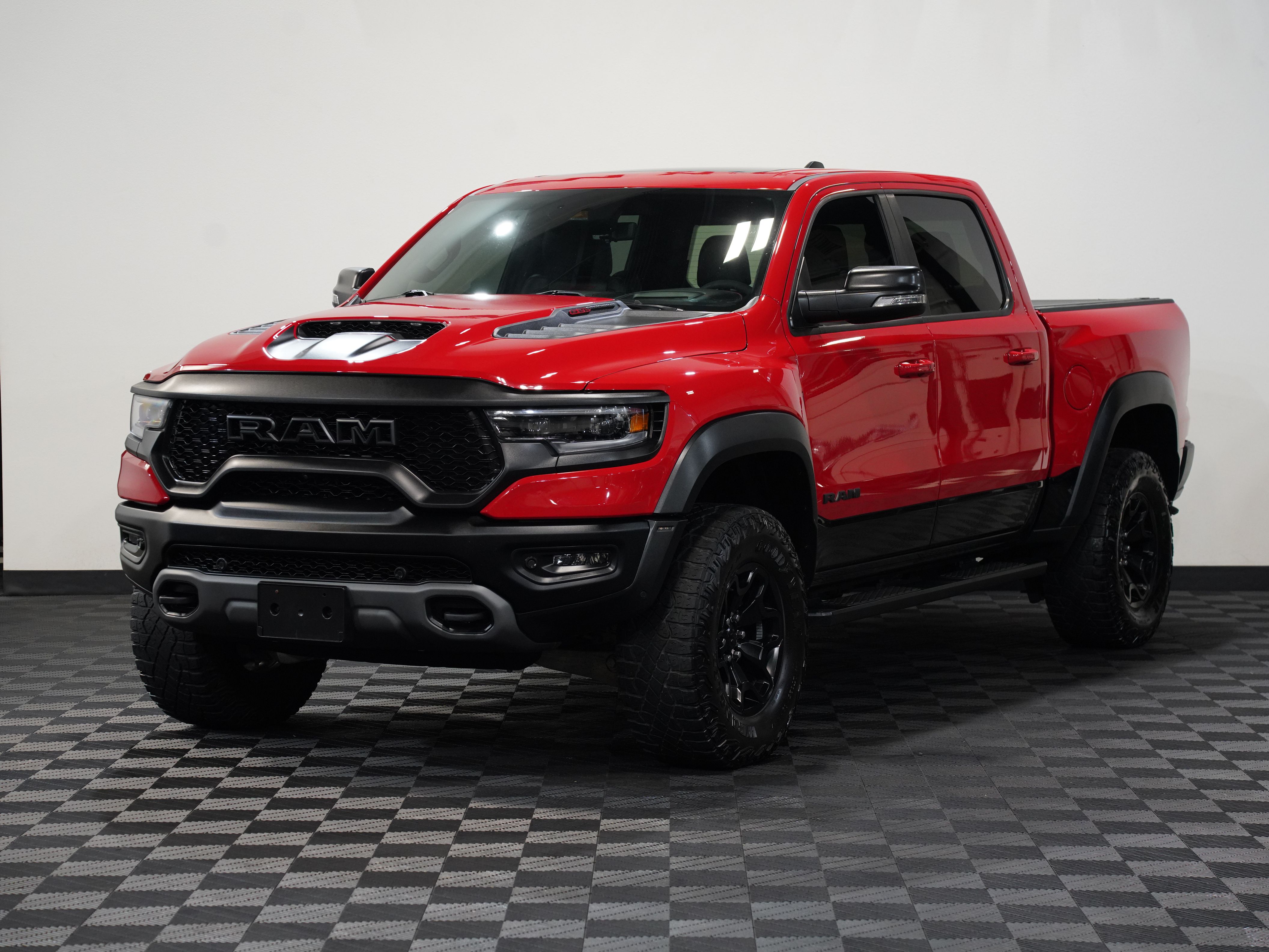 2022 RAM 1500 CREW CAB Image 3