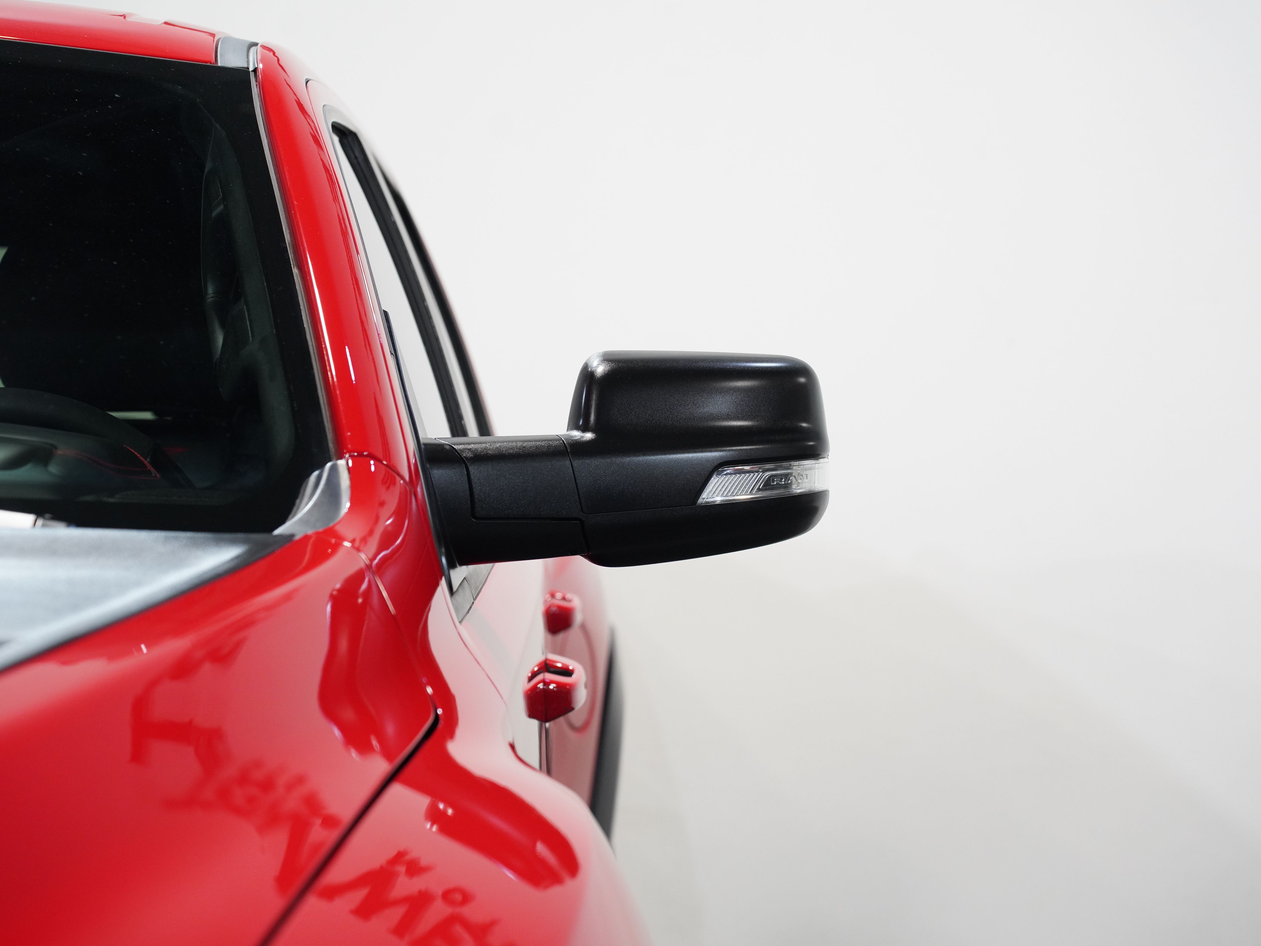 2022 RAM 1500 CREW CAB Image 11