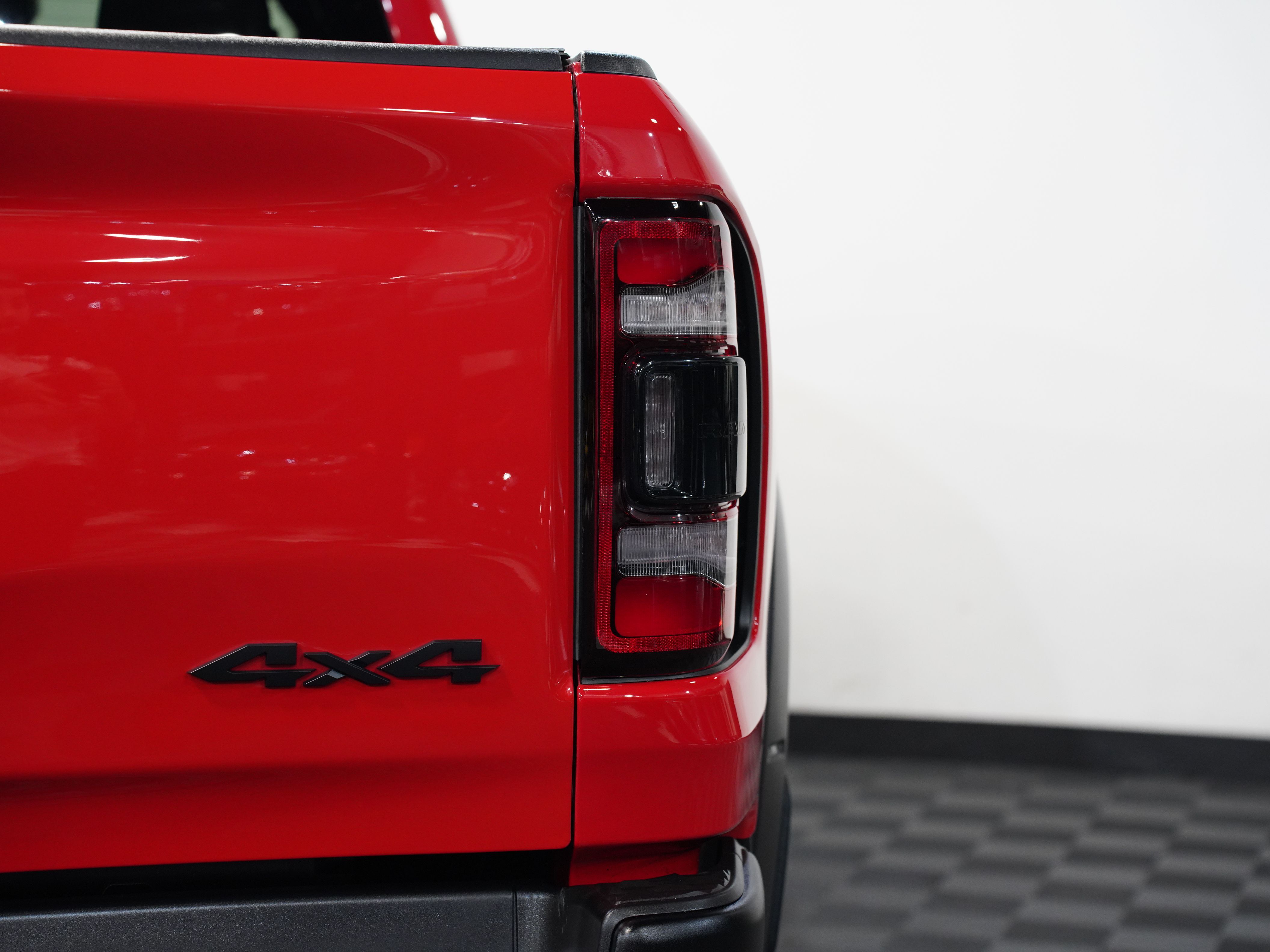 2022 RAM 1500 CREW CAB Image 21