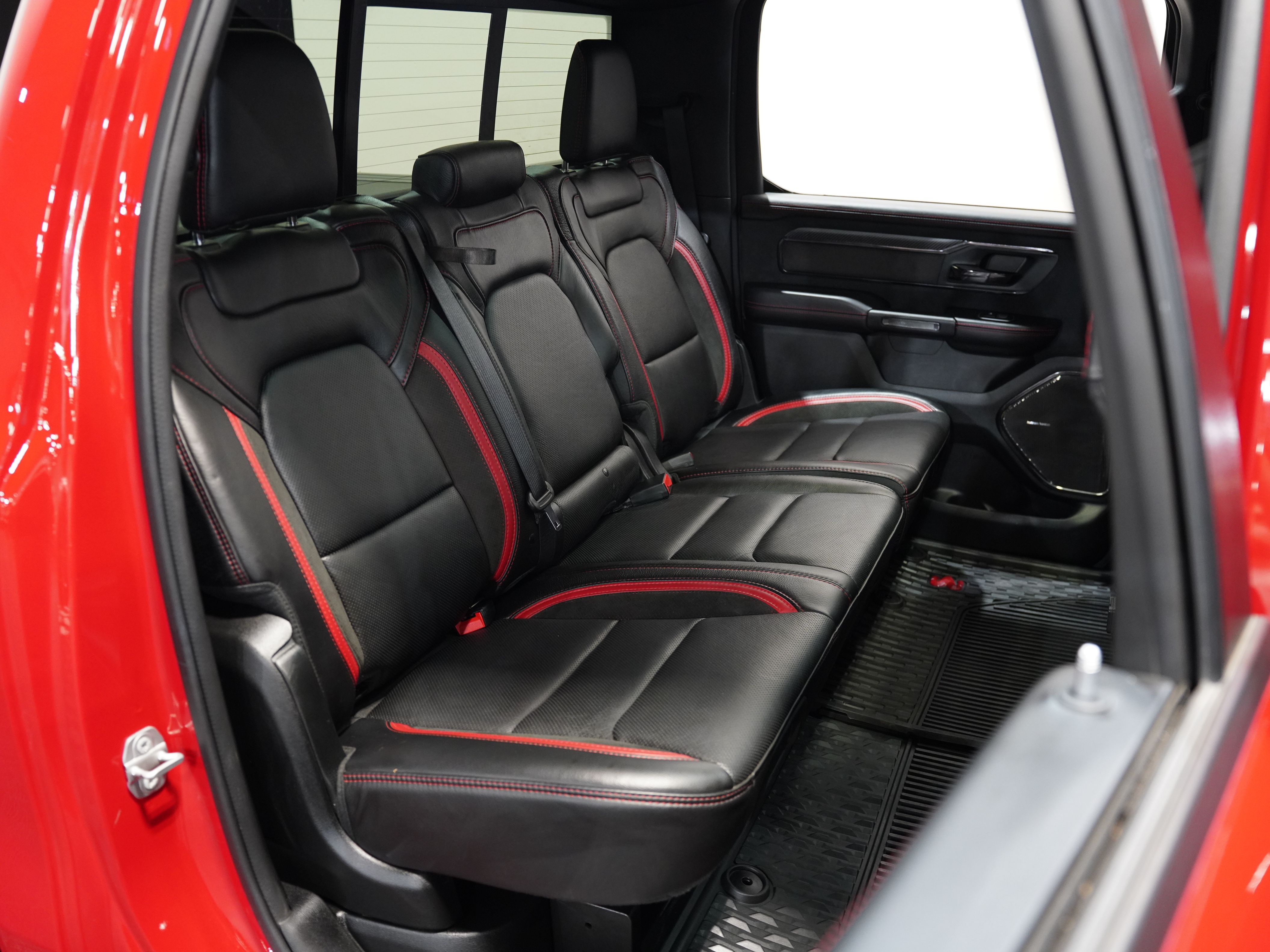 2022 RAM 1500 CREW CAB Image 45