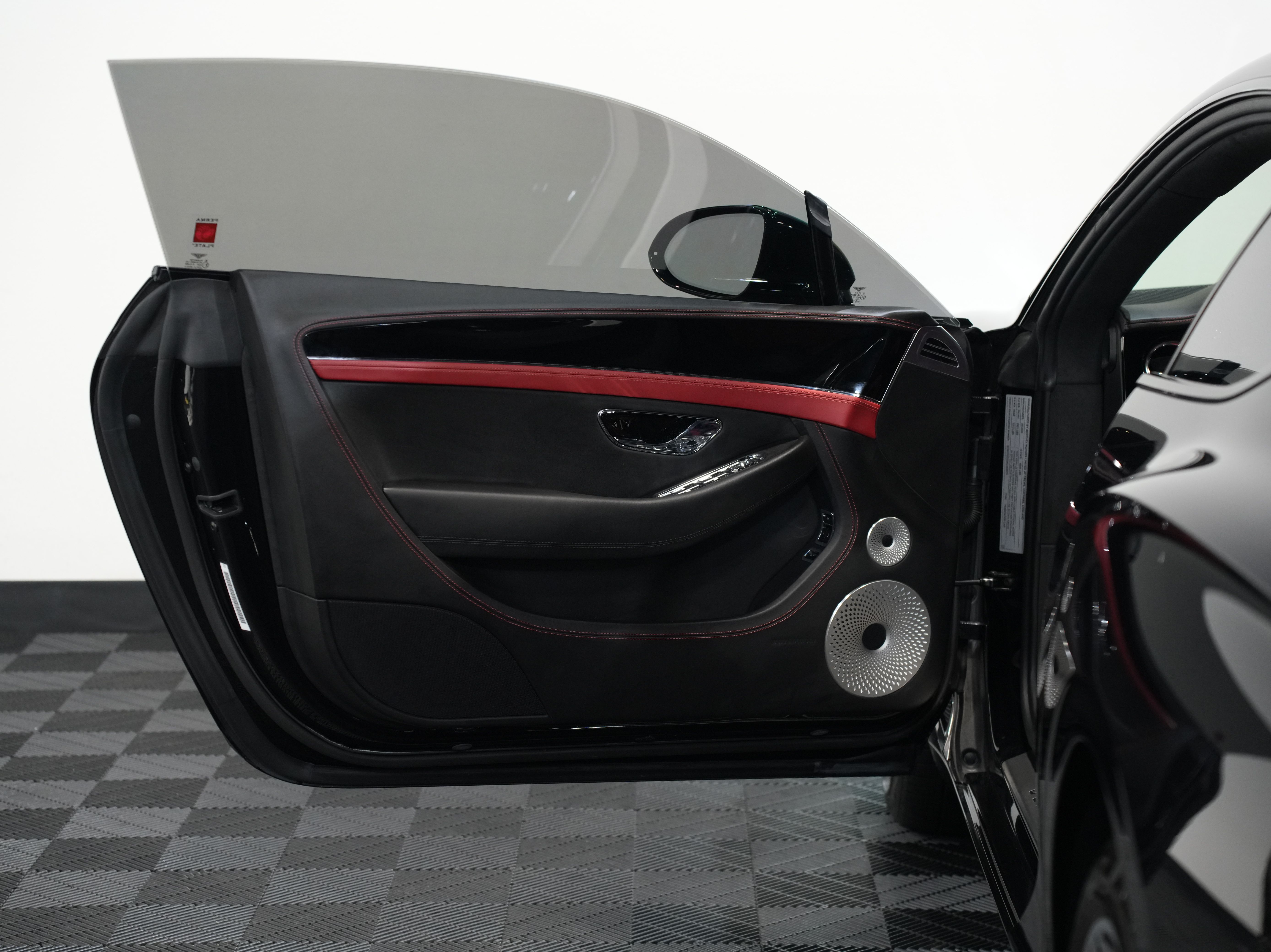 BLACK, 2022 BENTLEY CONTINENTAL GT Image 22