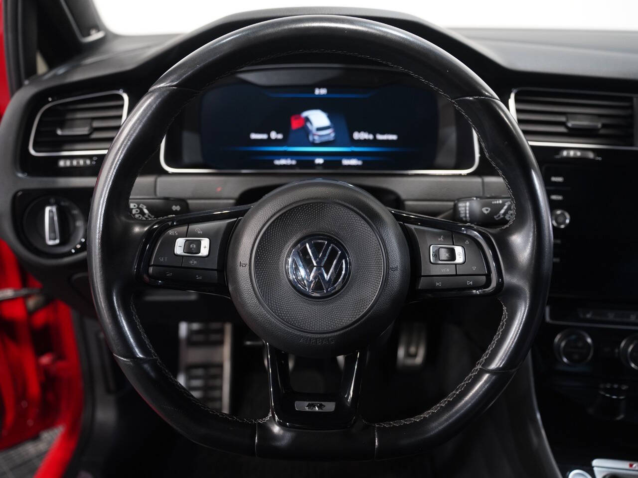 TORNADO RED, 2019 VOLKSWAGEN GOLF R Image 39