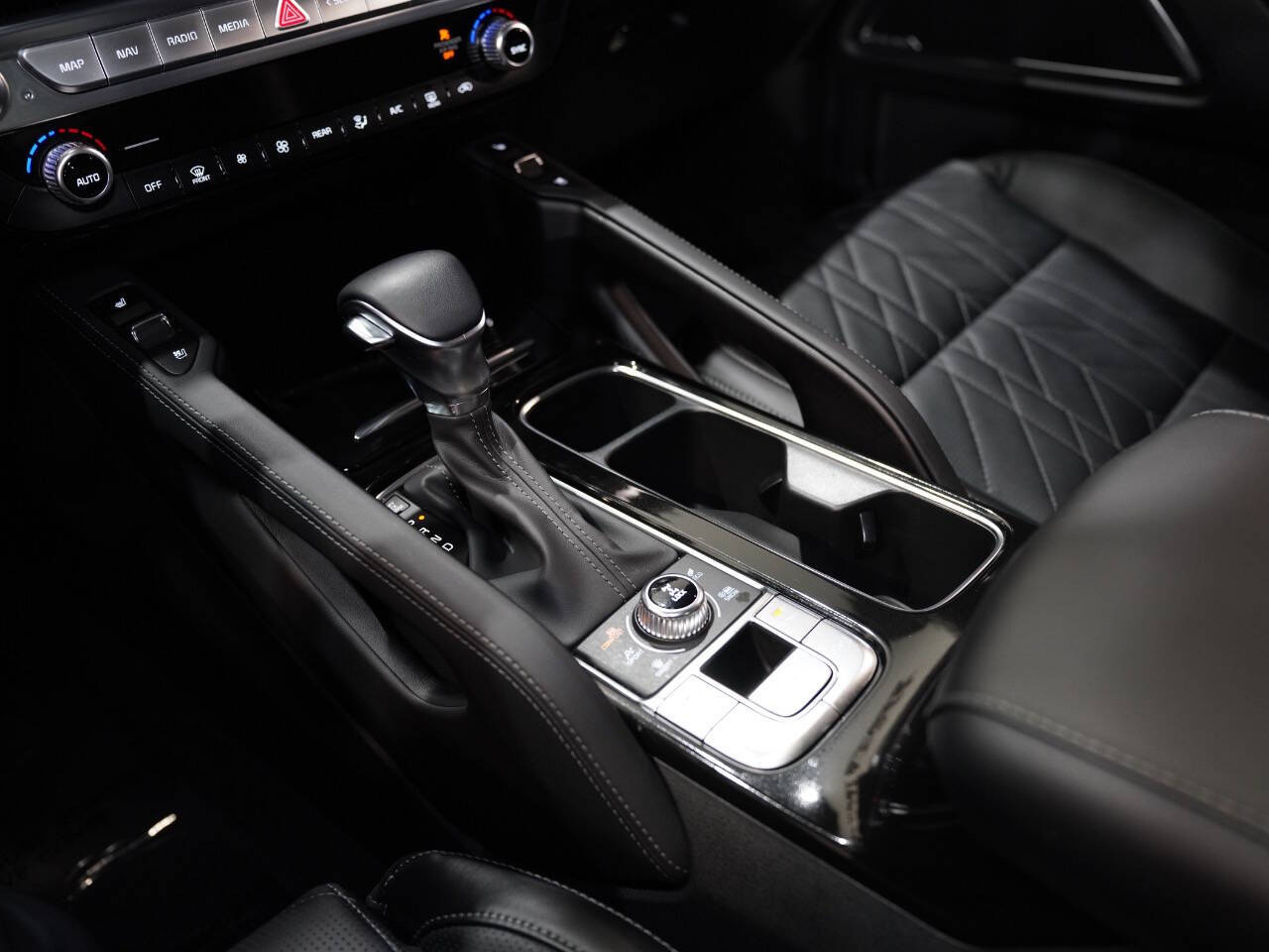 JUNGLE GREEN, 2025 KIA TELLURIDE Image 47