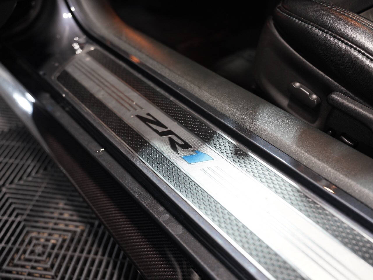 CYBER GRAY METALLIC, 2009 CHEVROLET CORVETTE Image 30