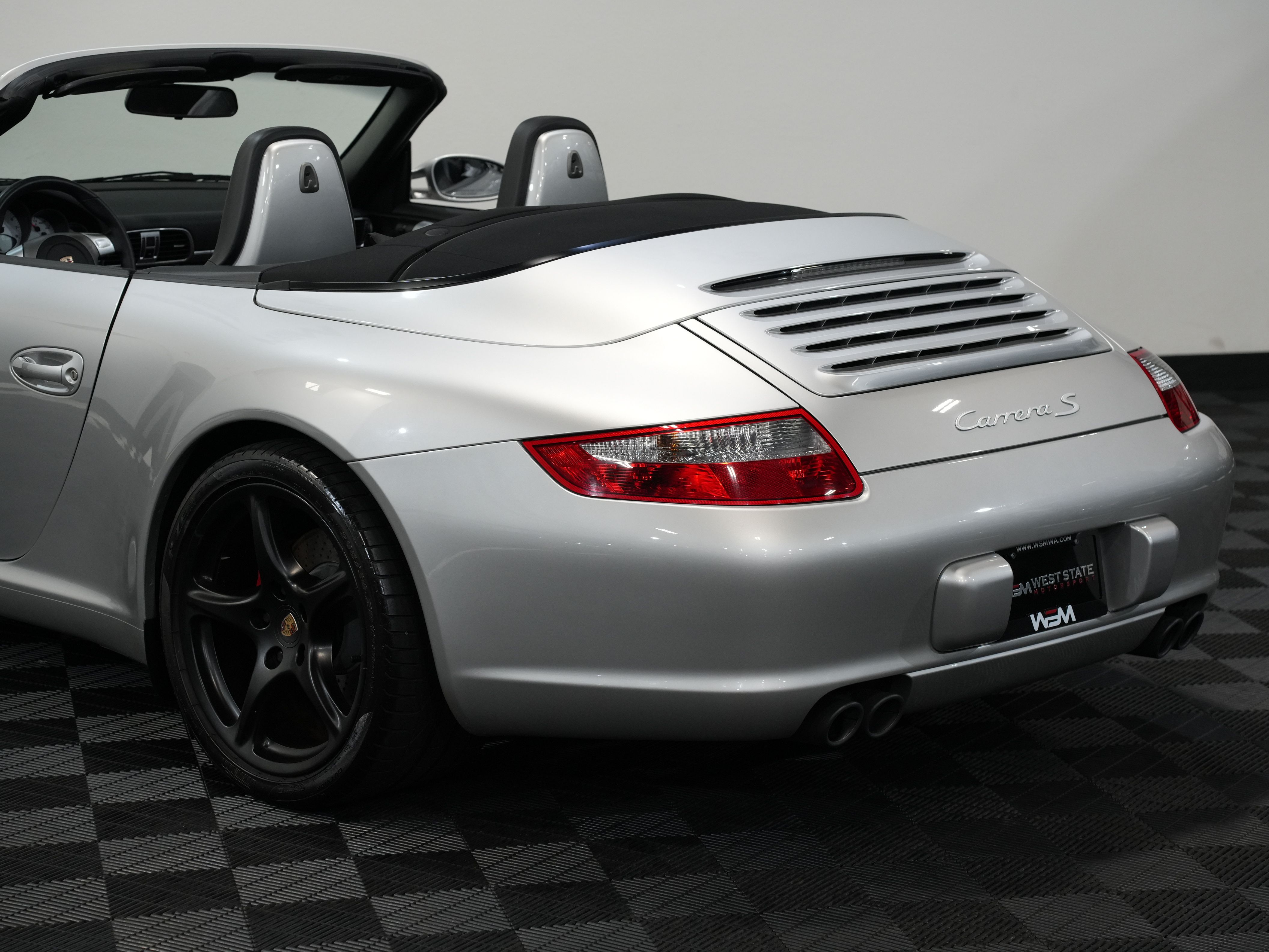SILVER, 2007 PORSCHE 911 Image 17
