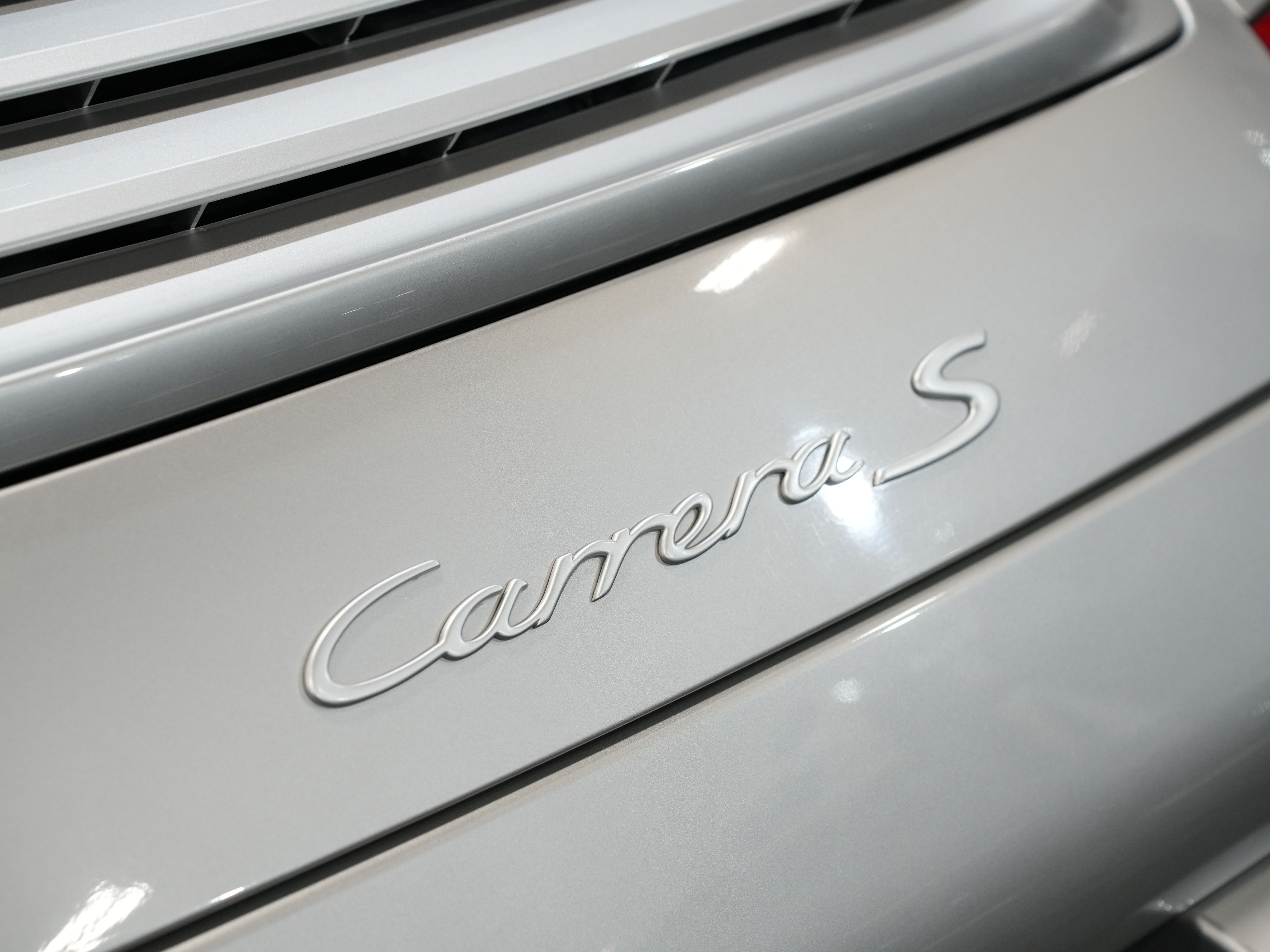SILVER, 2007 PORSCHE 911 Image 20