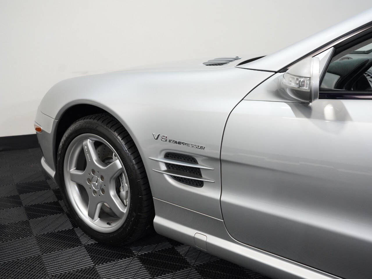 BRILLIANT SILVER METALLIC, 2003 MERCEDES-BENZ SL-CLASS Image 20