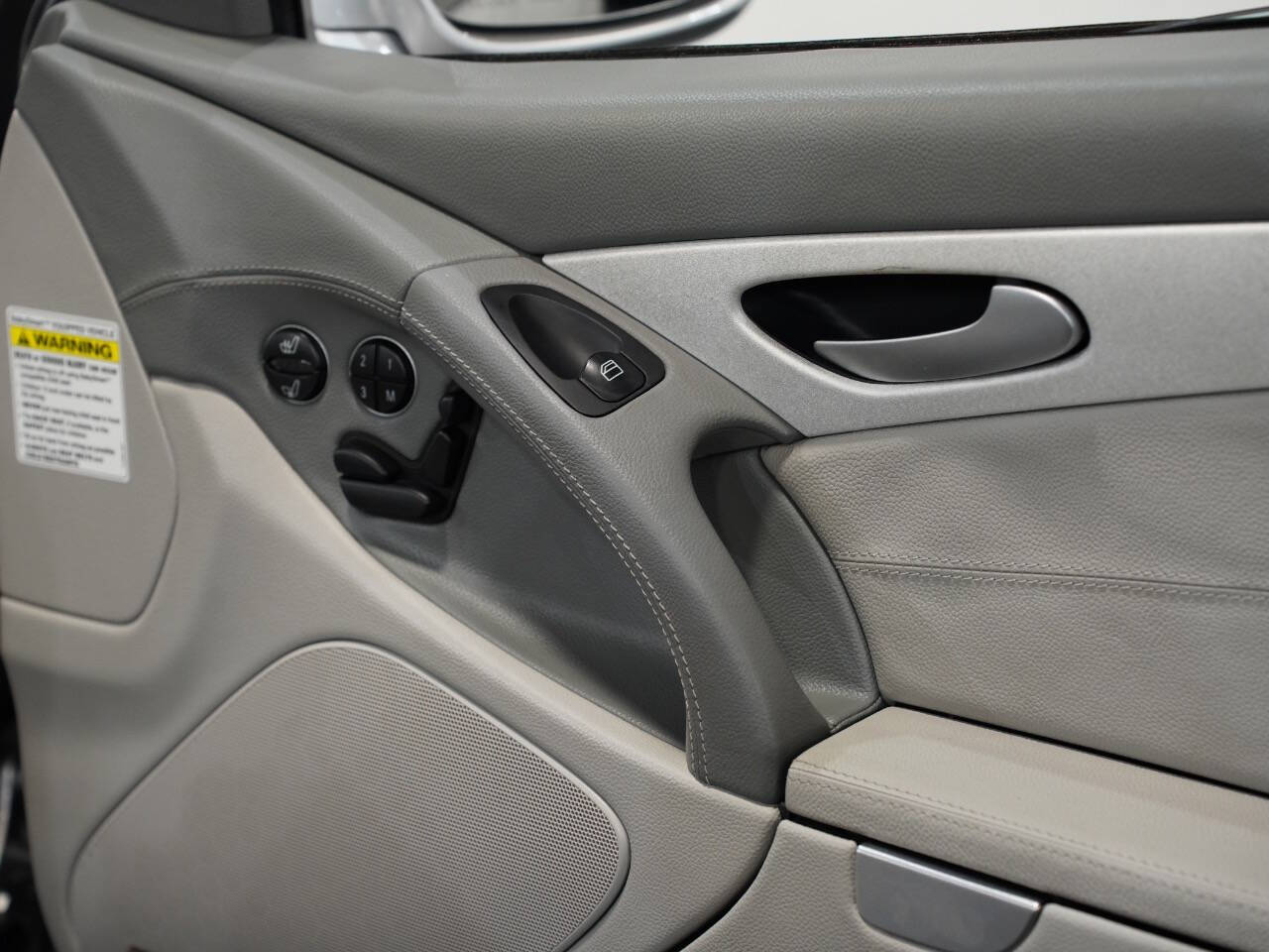 BRILLIANT SILVER METALLIC, 2003 MERCEDES-BENZ SL-CLASS Image 26