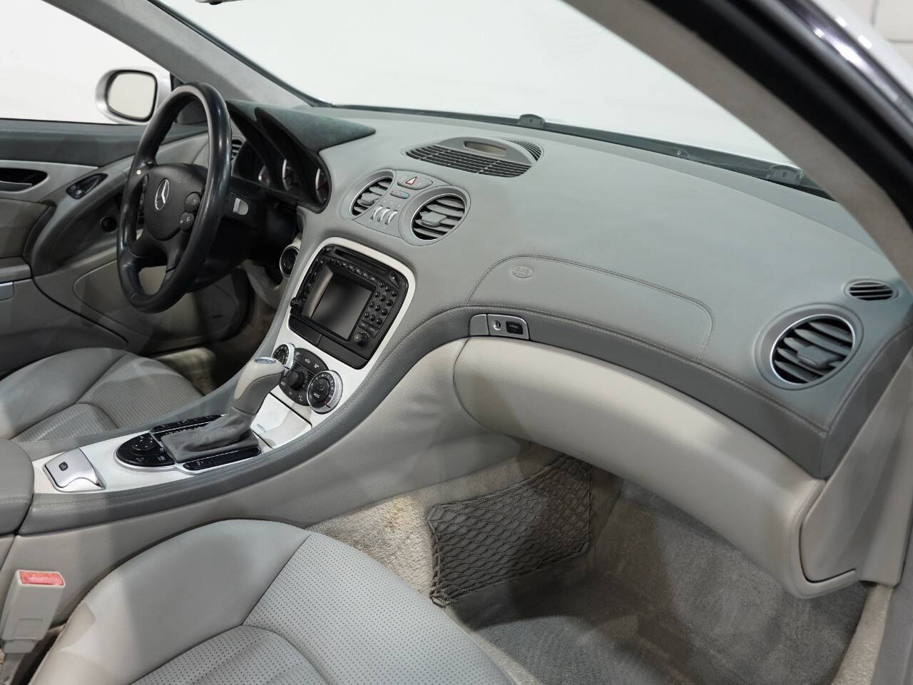 BRILLIANT SILVER METALLIC, 2003 MERCEDES-BENZ SL-CLASS Image 33