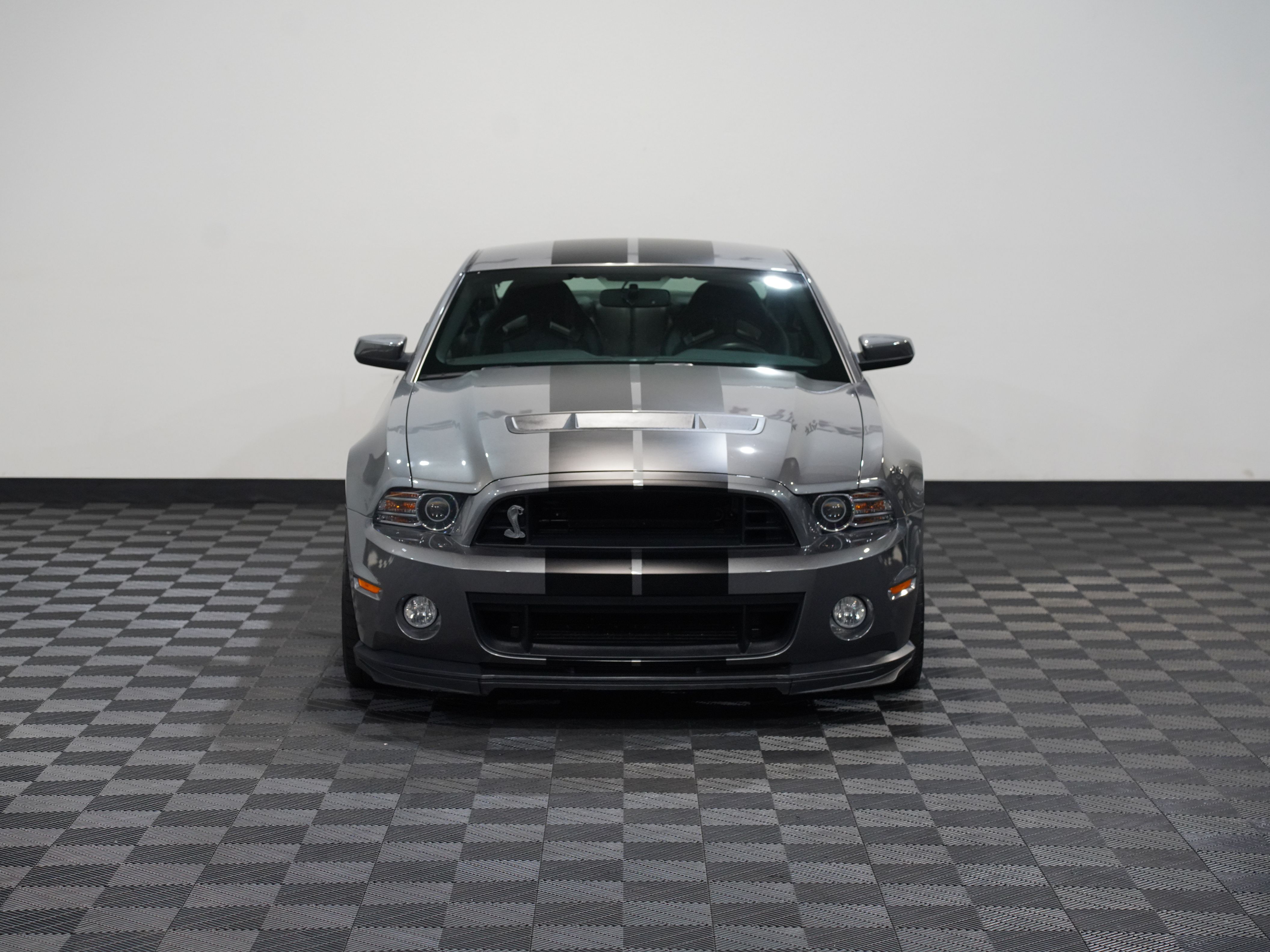 GREY, 2013 FORD MUSTANG Image 4