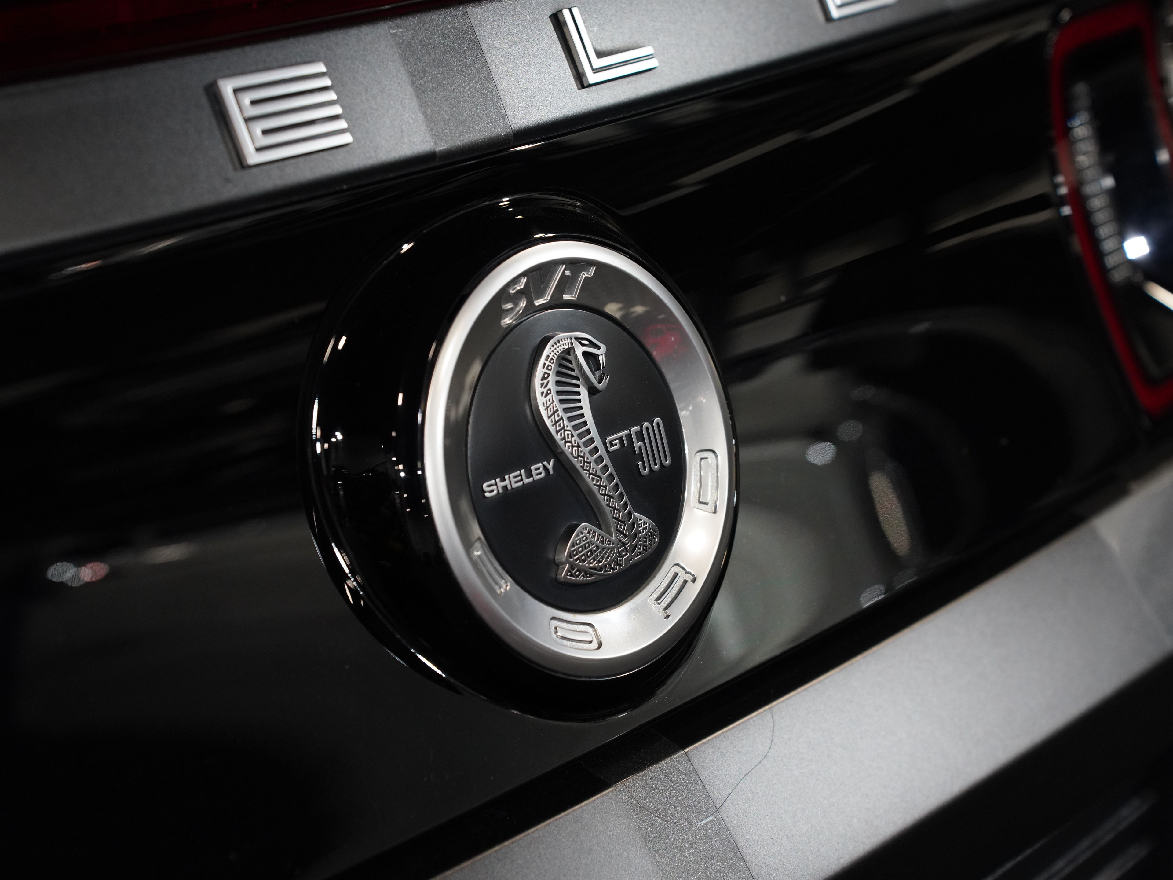 GREY, 2013 FORD MUSTANG Image 20