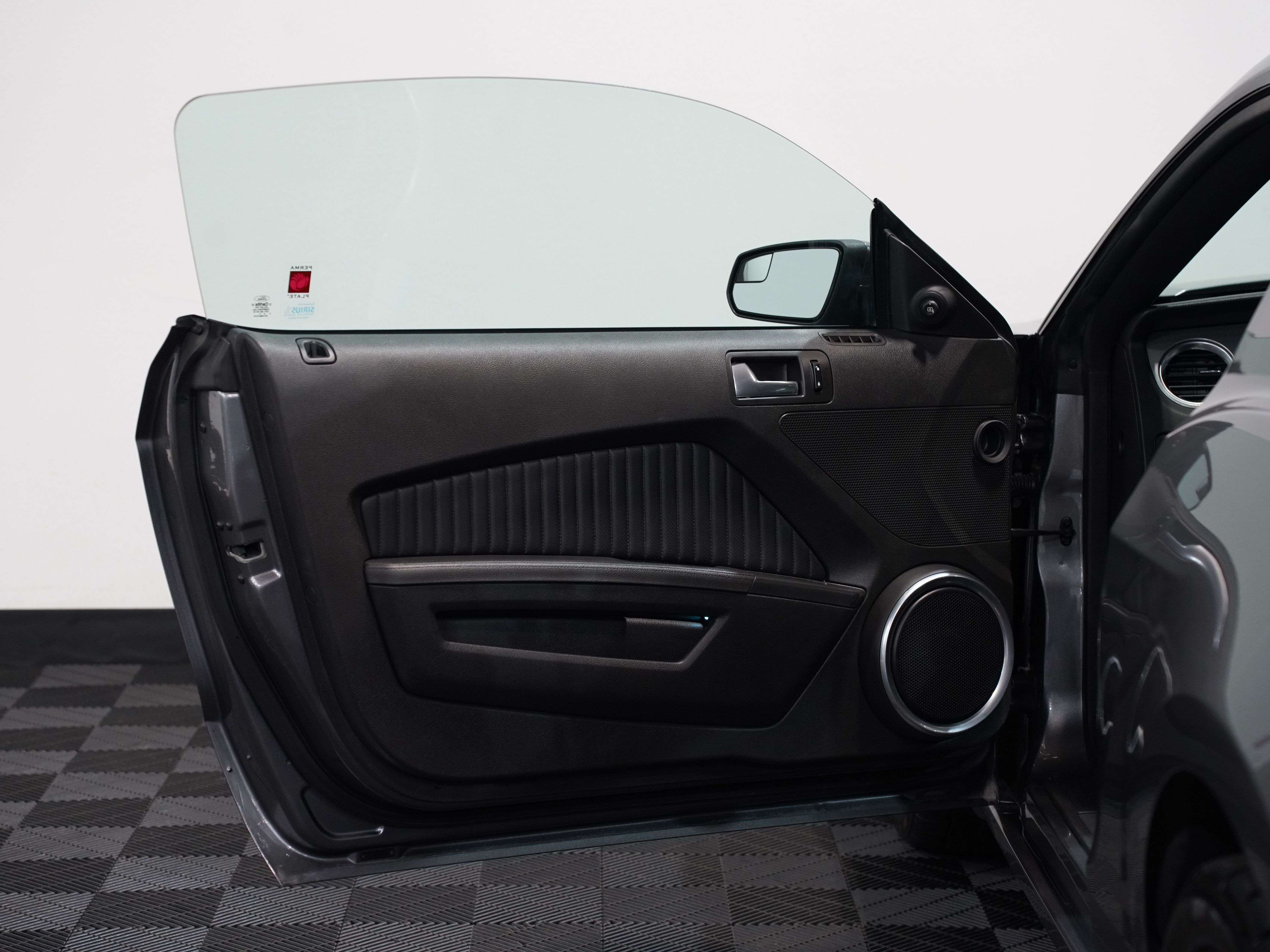 GREY, 2013 FORD MUSTANG Image 21