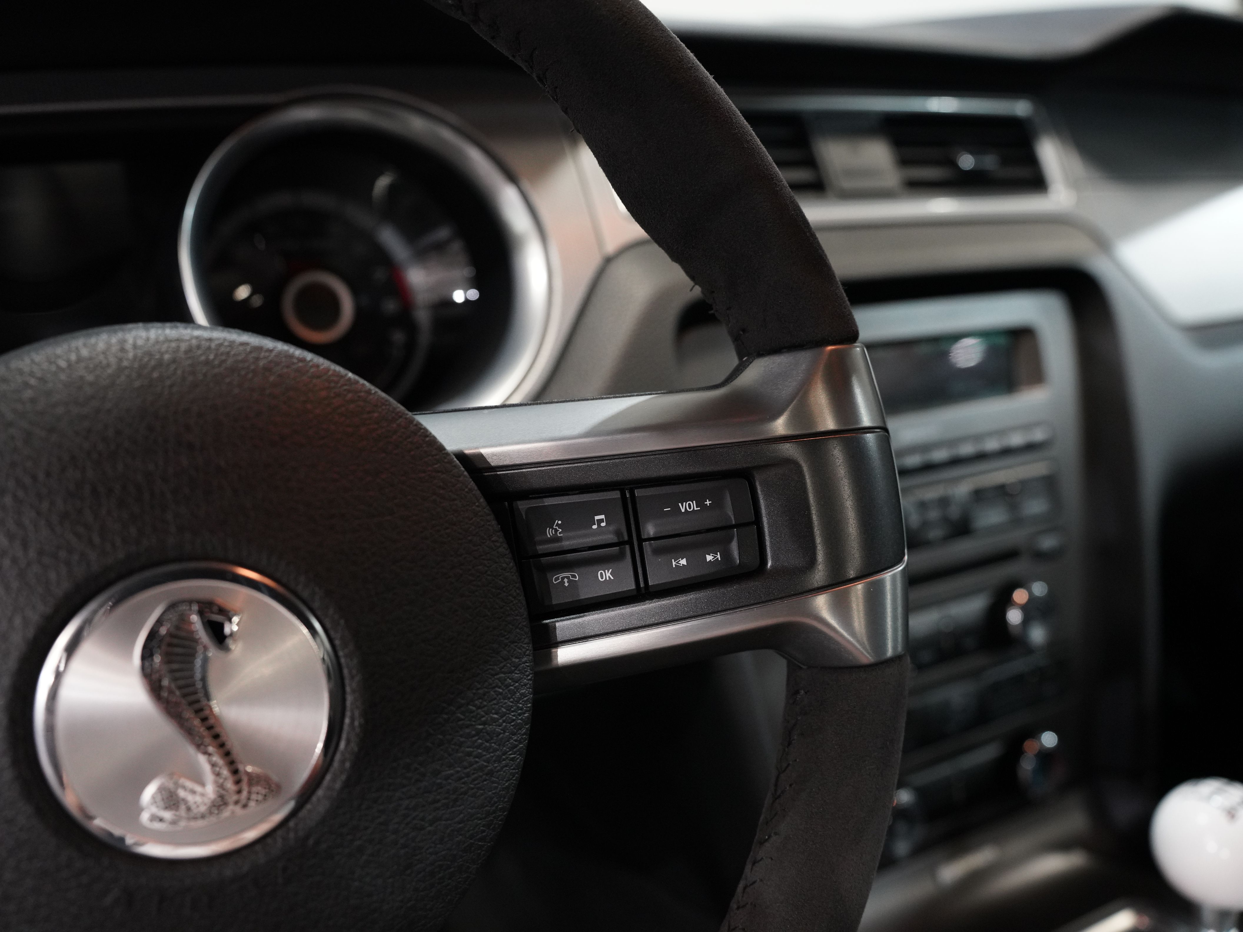 GREY, 2013 FORD MUSTANG Image 36