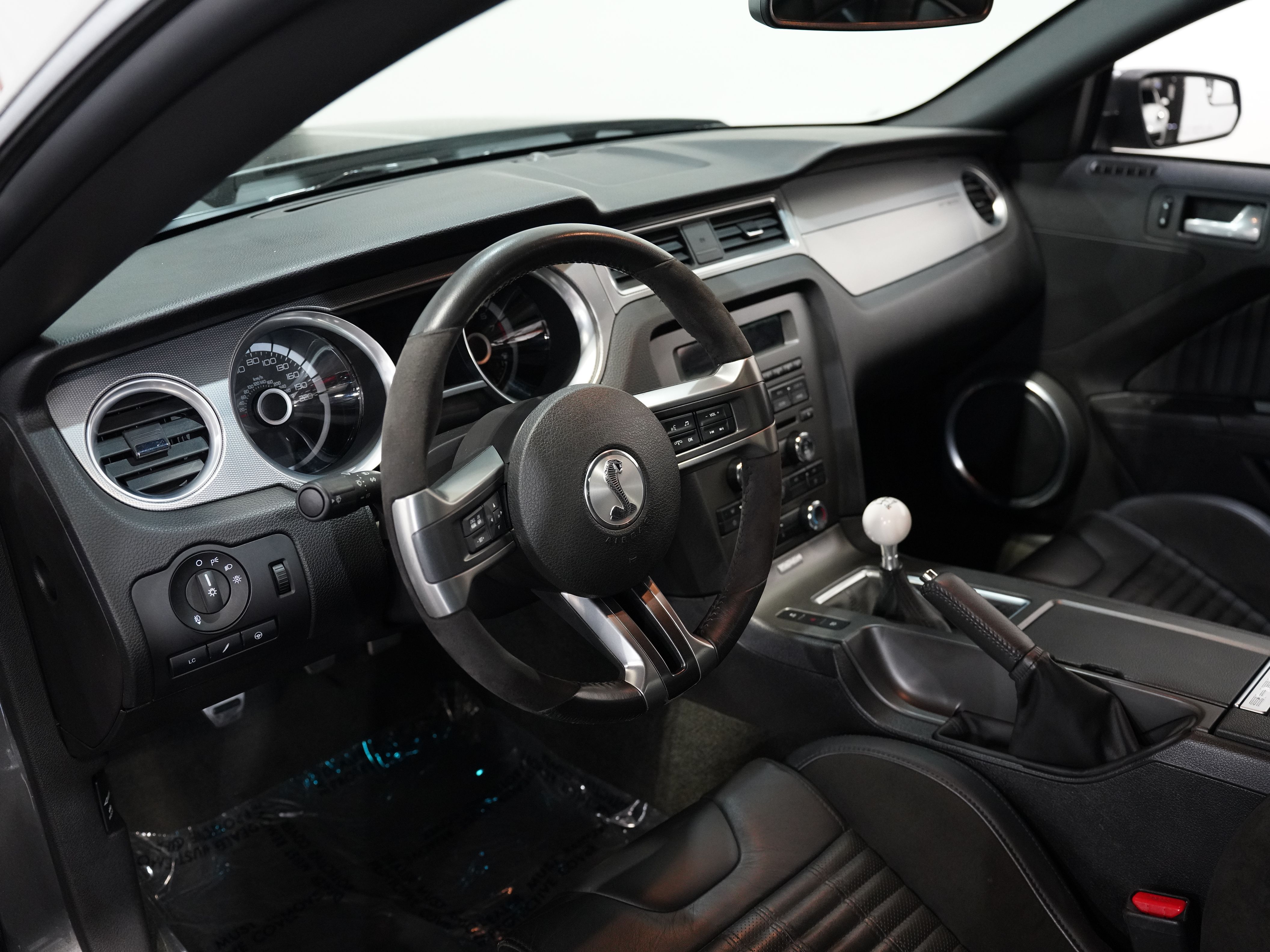 GREY, 2013 FORD MUSTANG Image 29