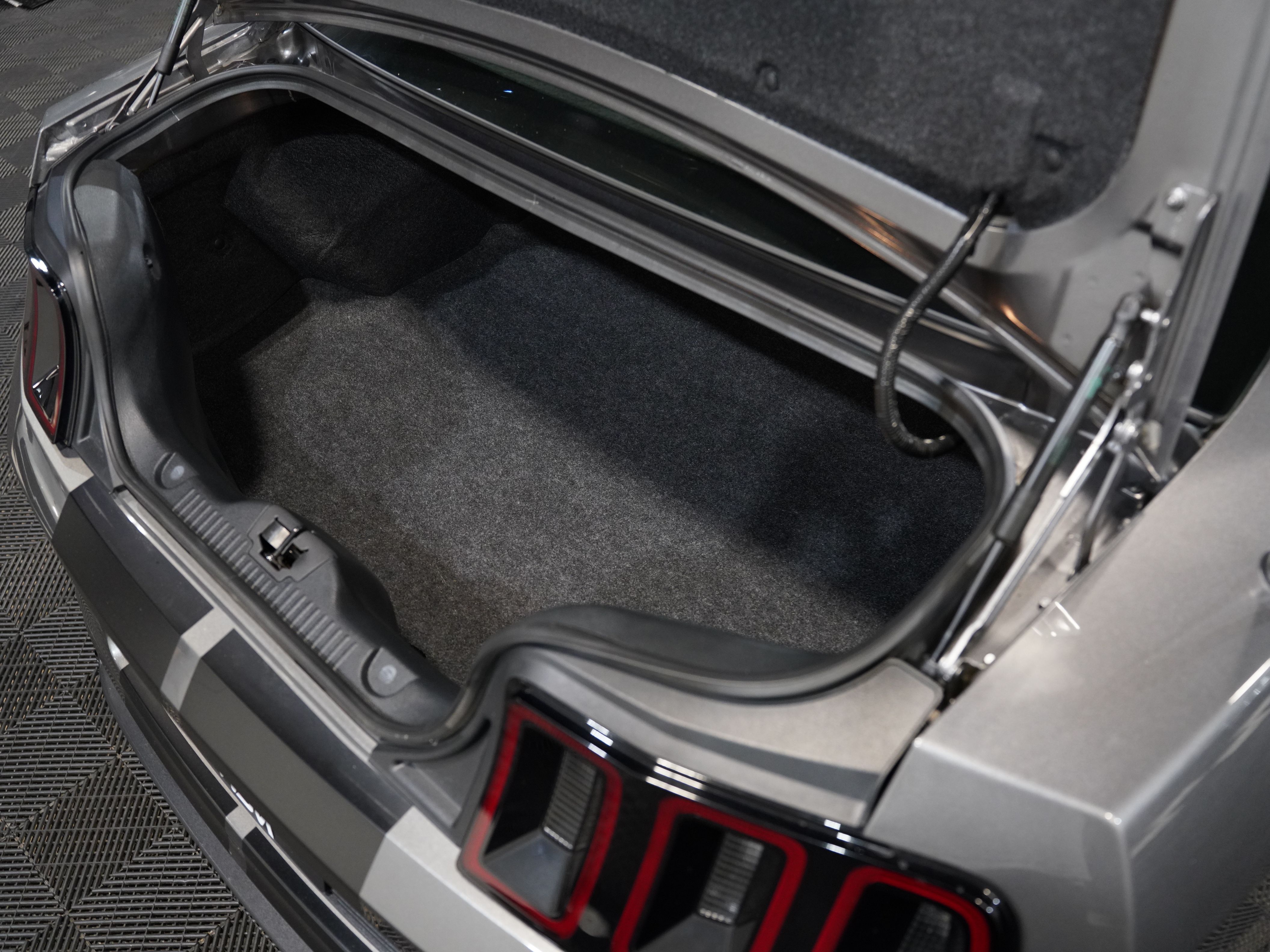 GREY, 2013 FORD MUSTANG Image 50