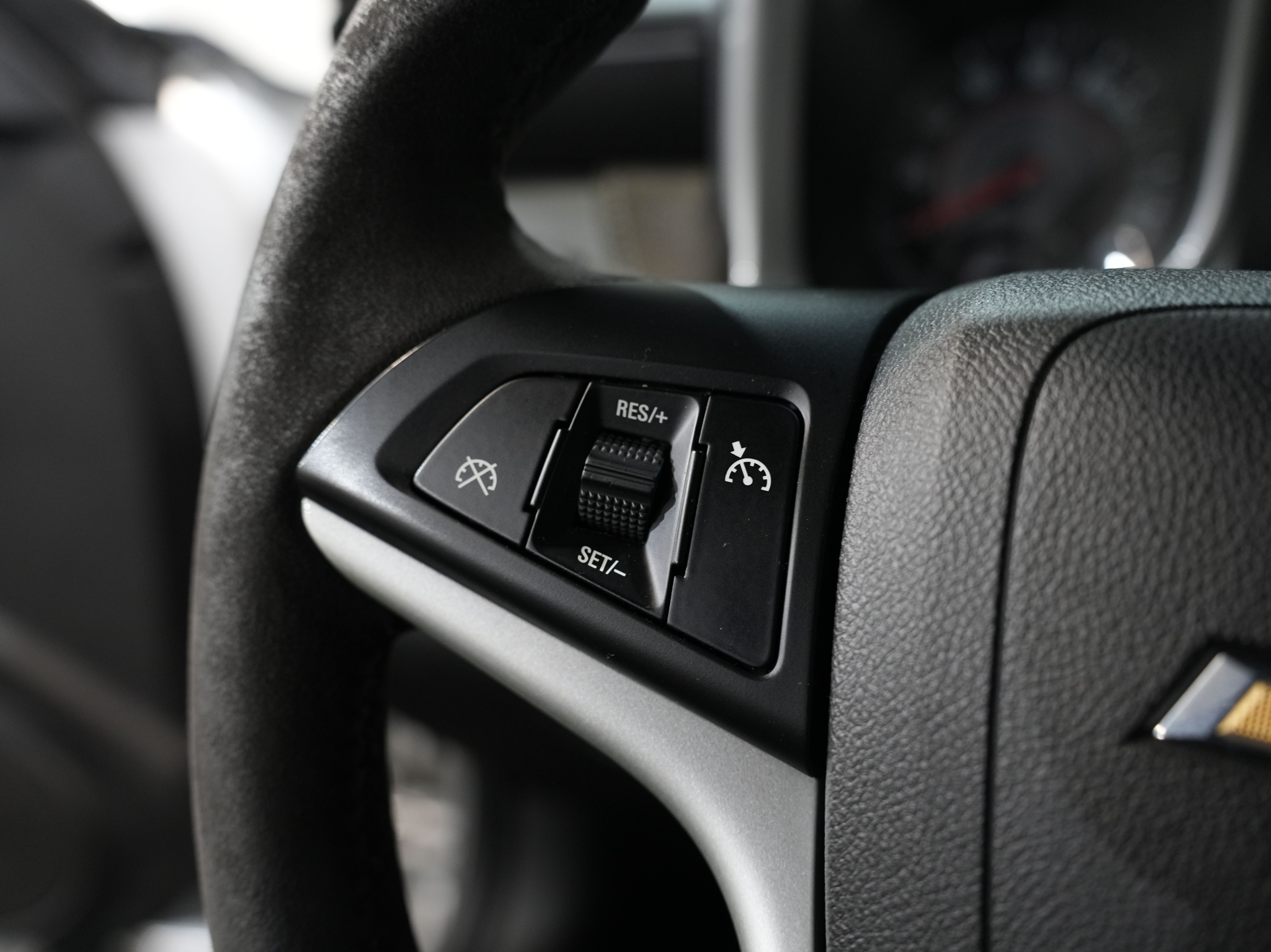 SILVER, 2014 CHEVROLET CAMARO Image 39