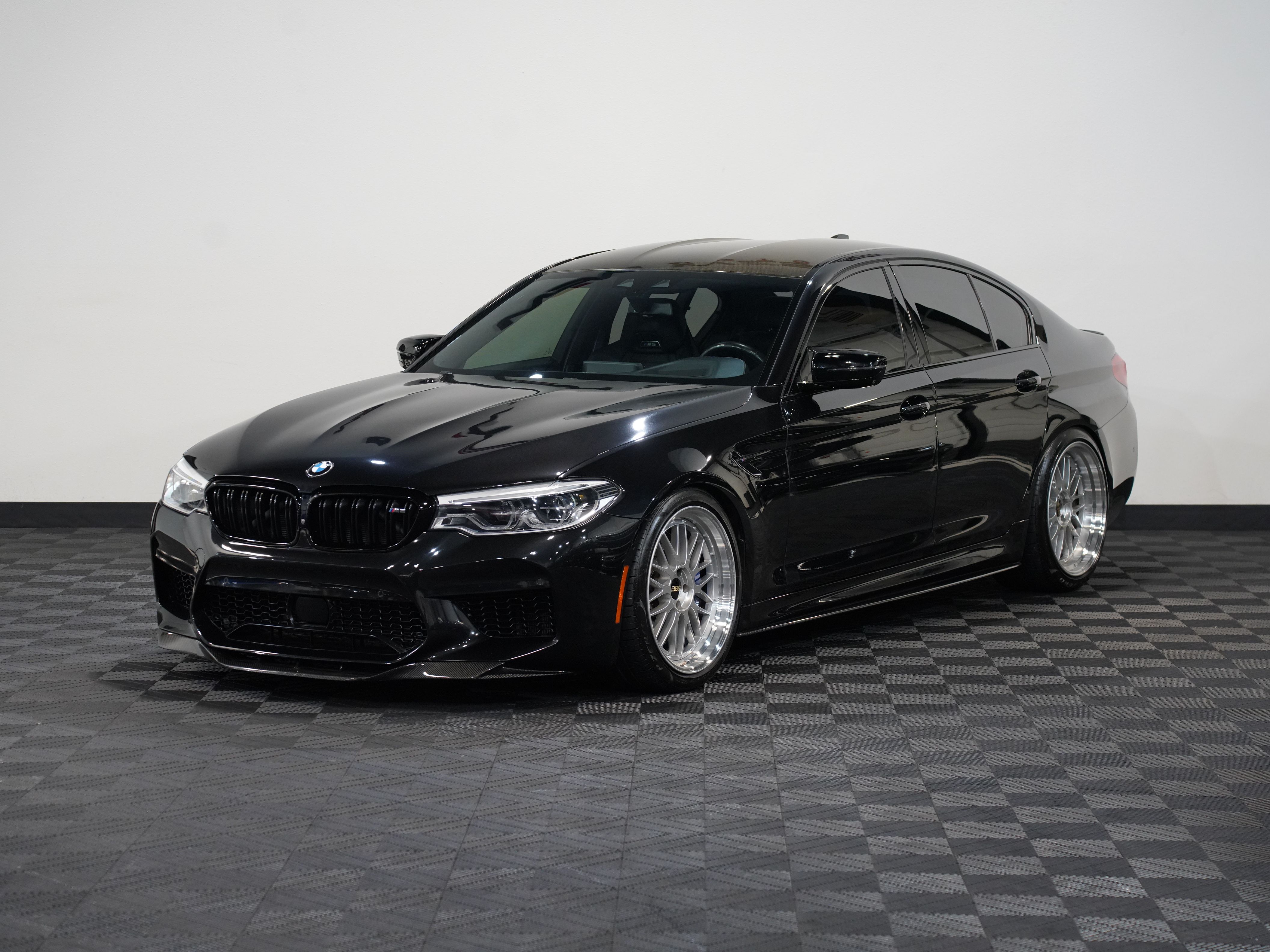 2019 BMW M5 Image 3