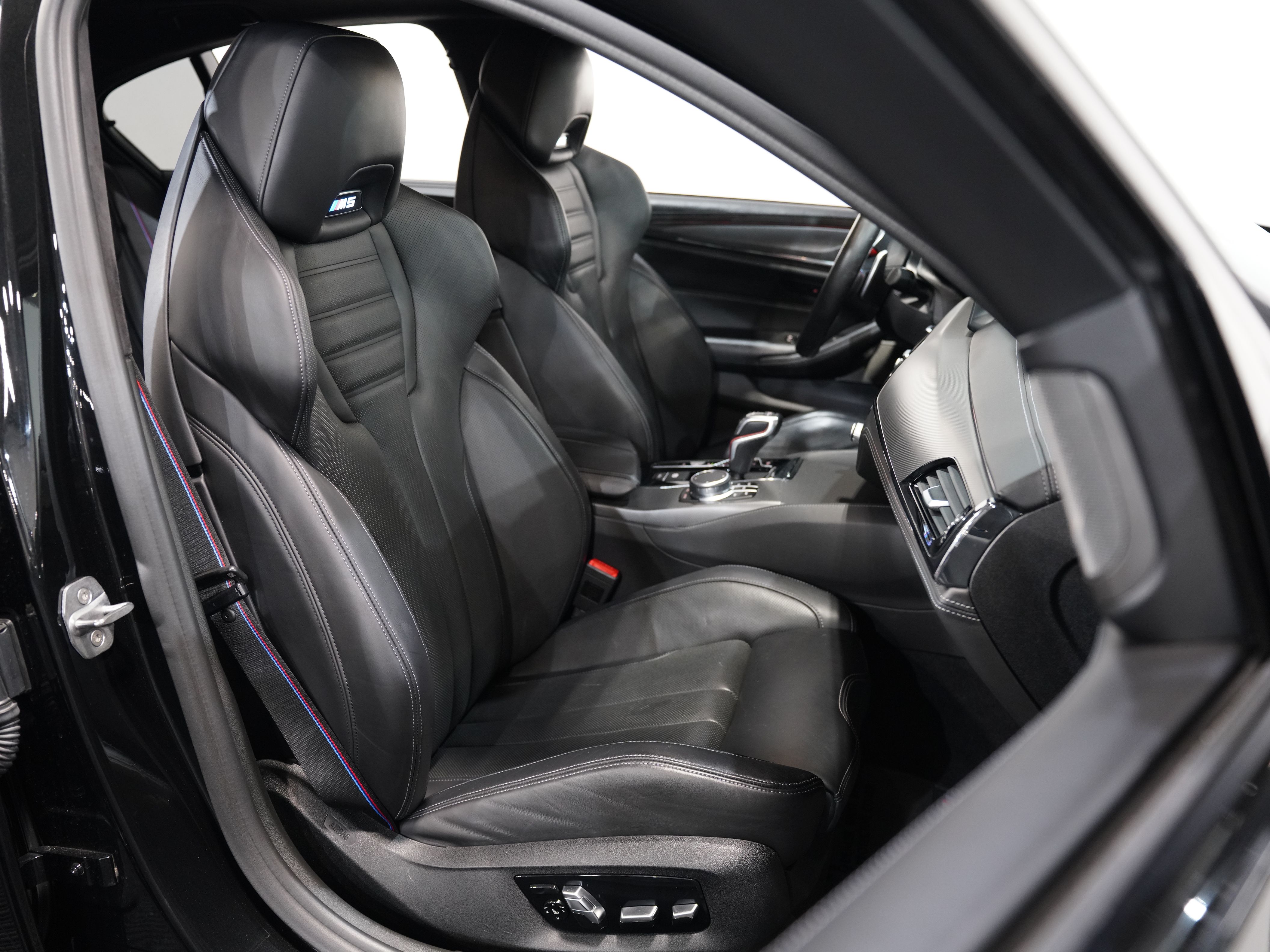 2019 BMW M5 Image 38