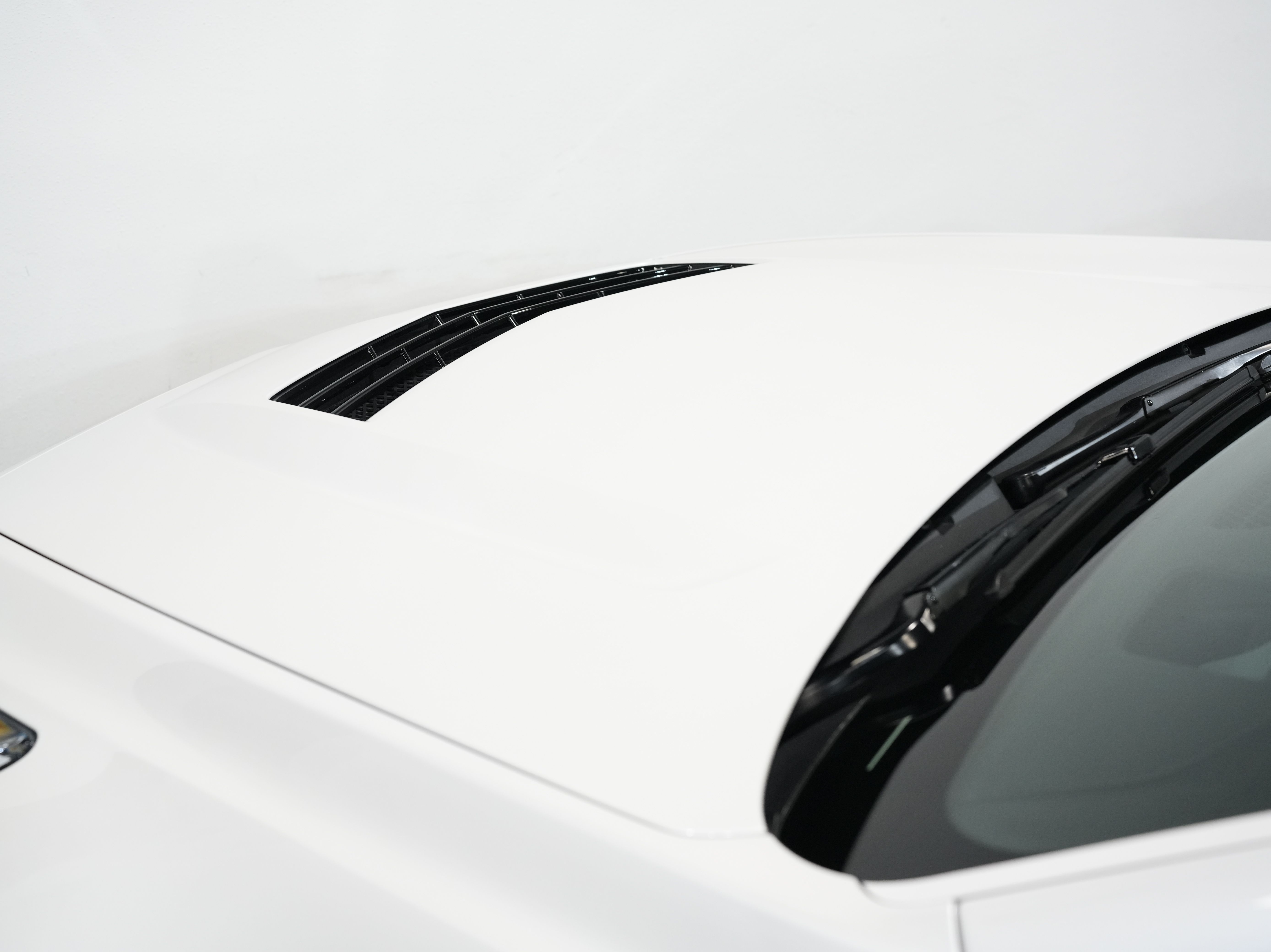 WHITE, 2019 CADILLAC CTS-V Image 24