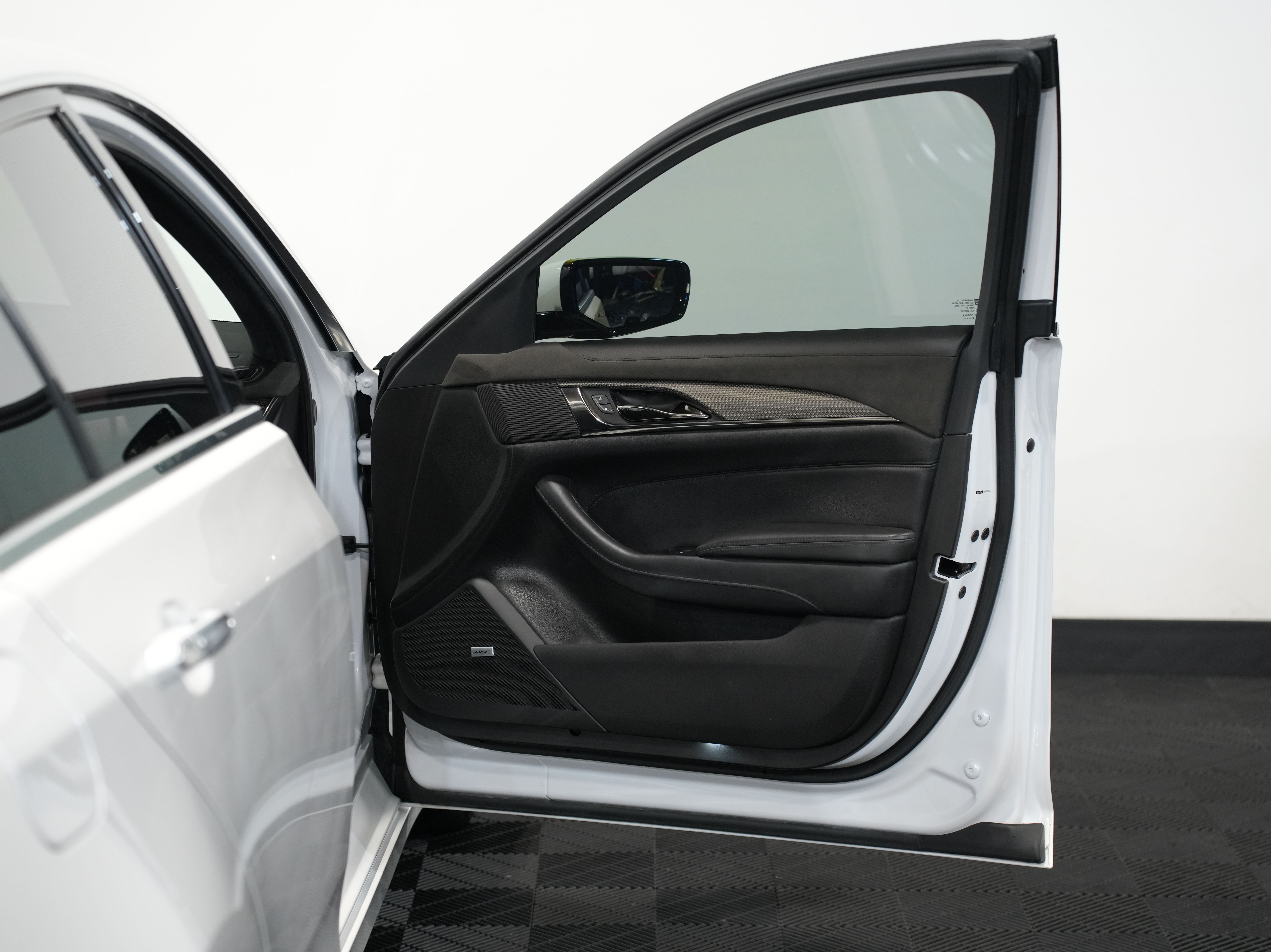 WHITE, 2019 CADILLAC CTS-V Image 27