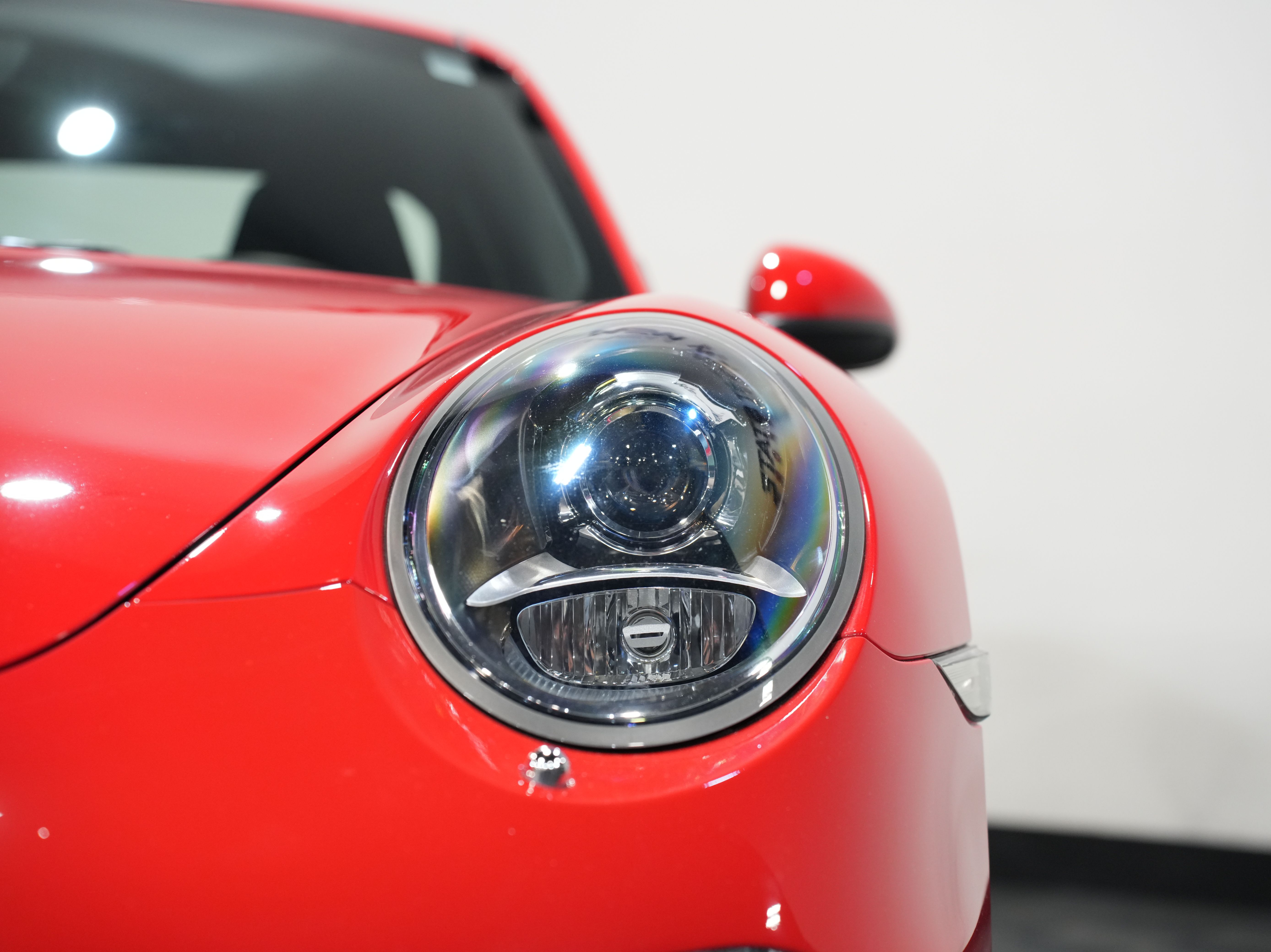 RED, 2012 PORSCHE 911 Image 10