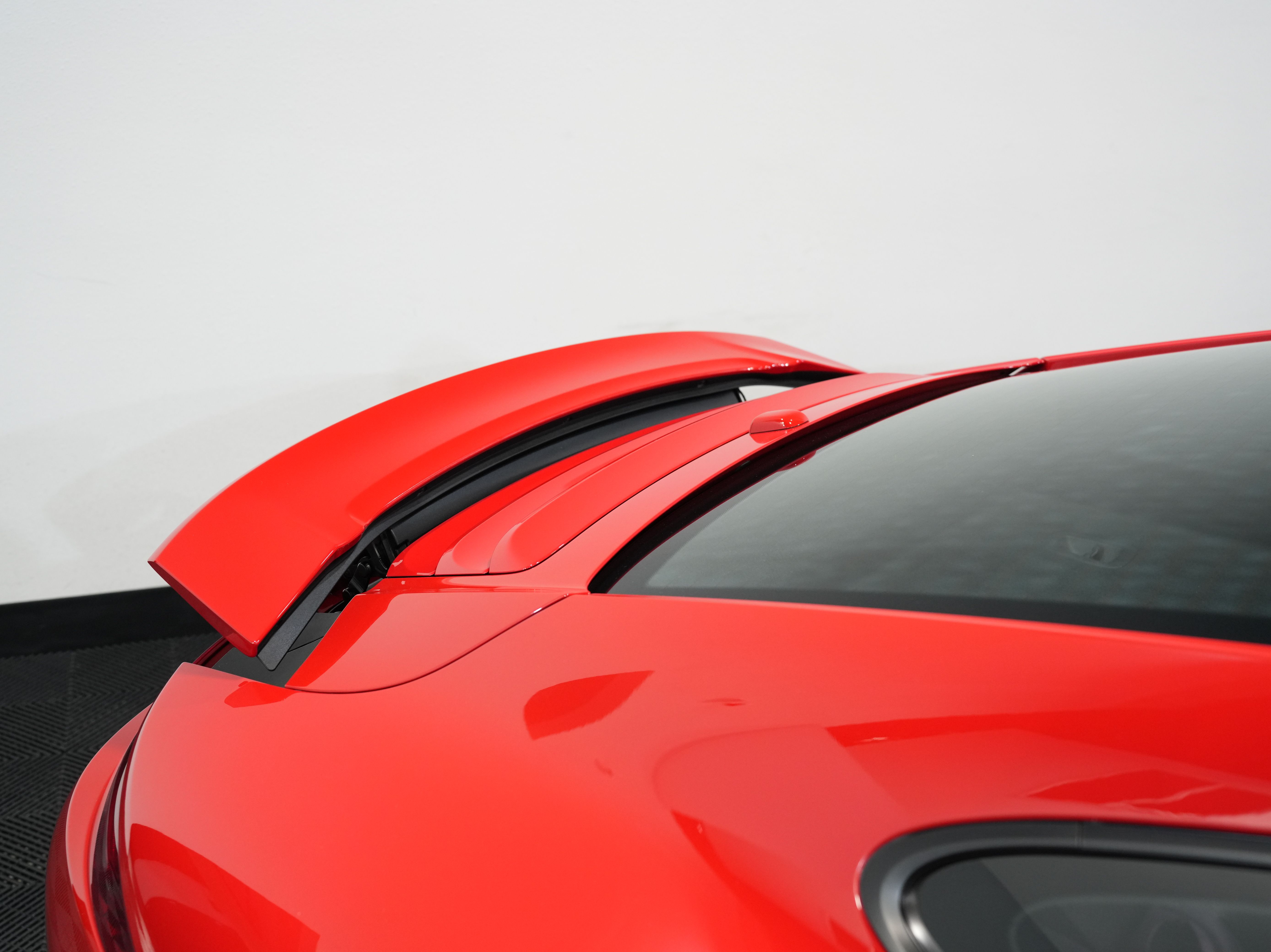 RED, 2012 PORSCHE 911 Image 14