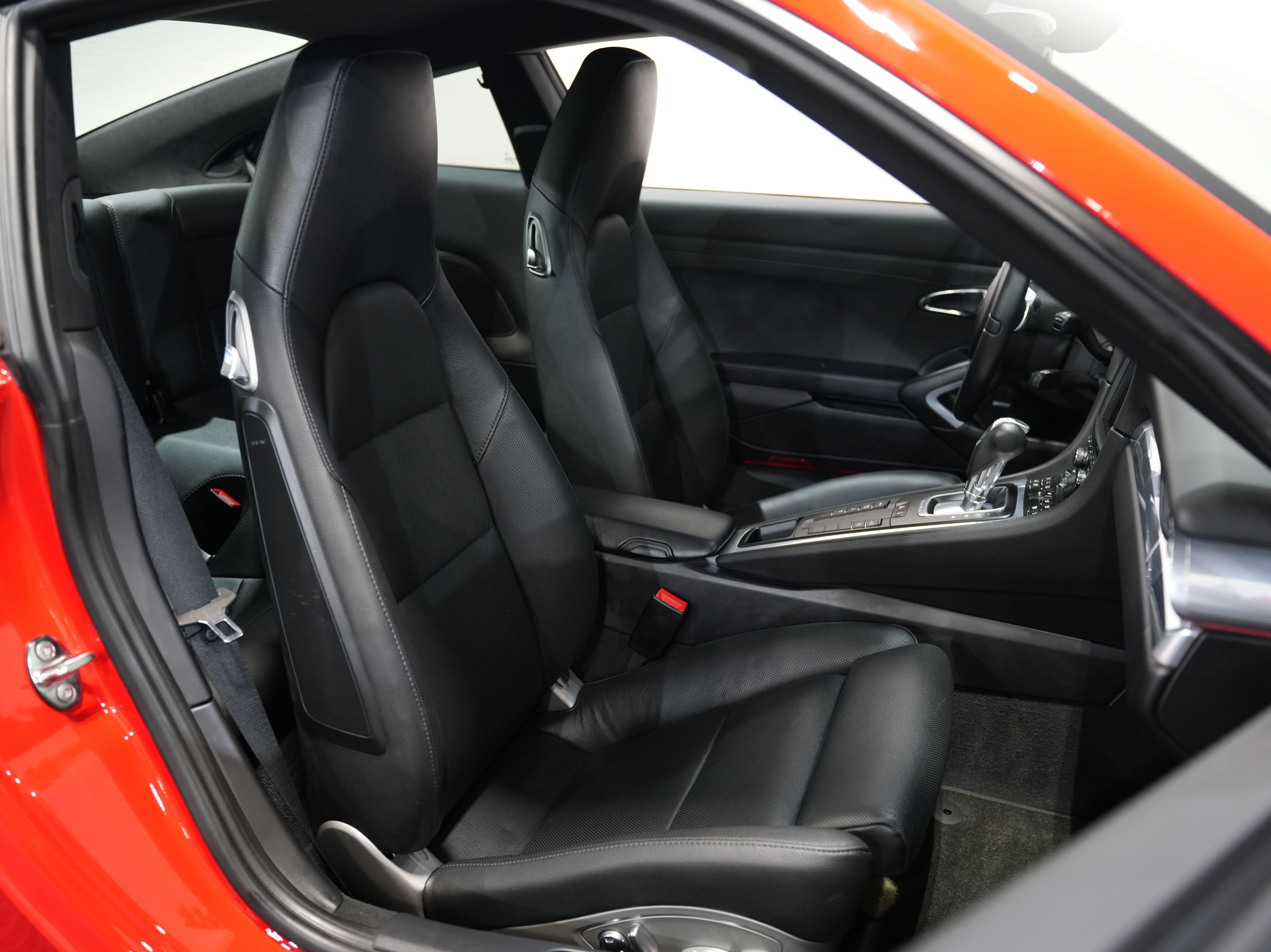 RED, 2012 PORSCHE 911 Image 28