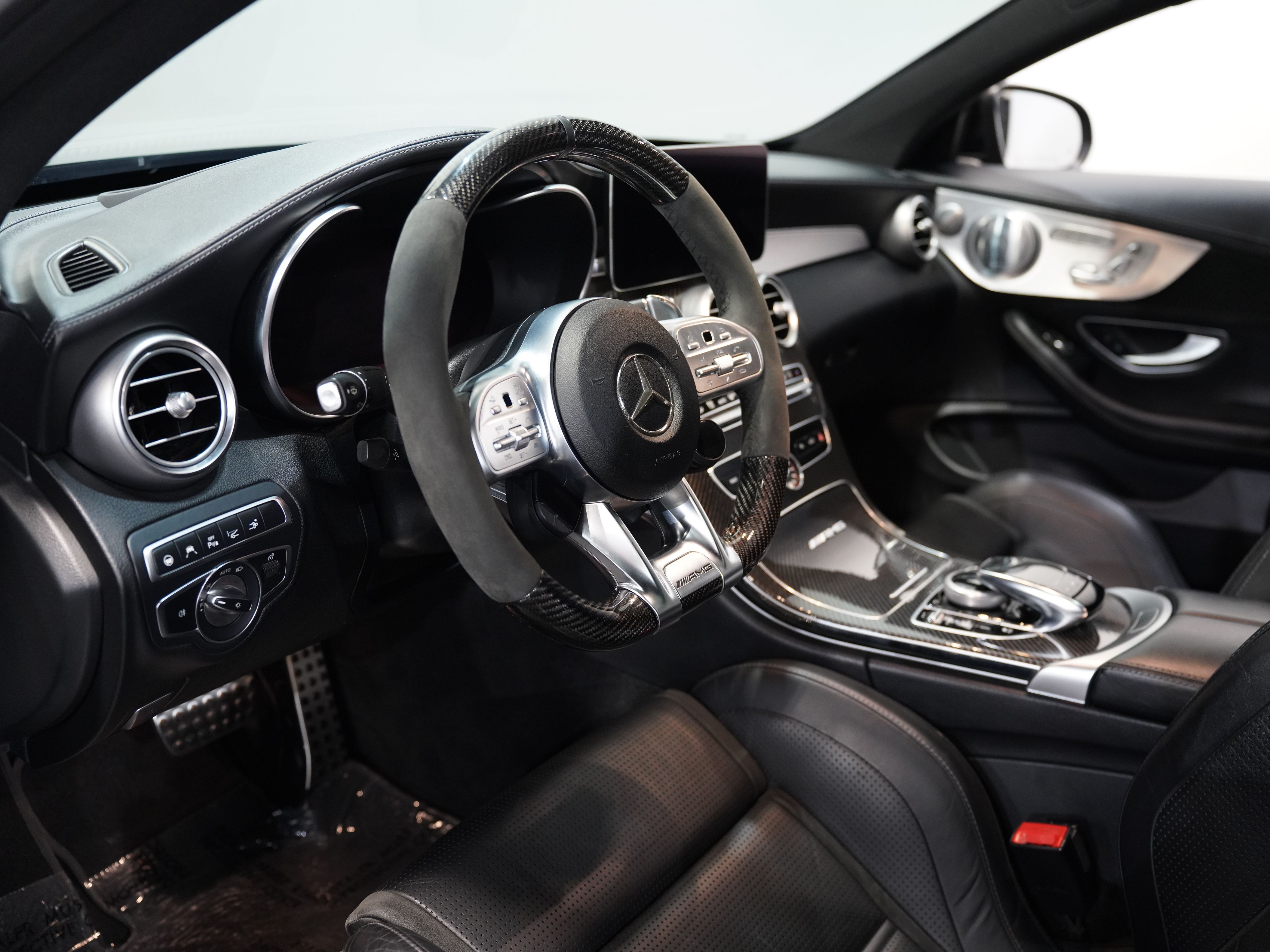 2020 MERCEDES-BENZ MERCEDES-AMG C-CLASS Image 29