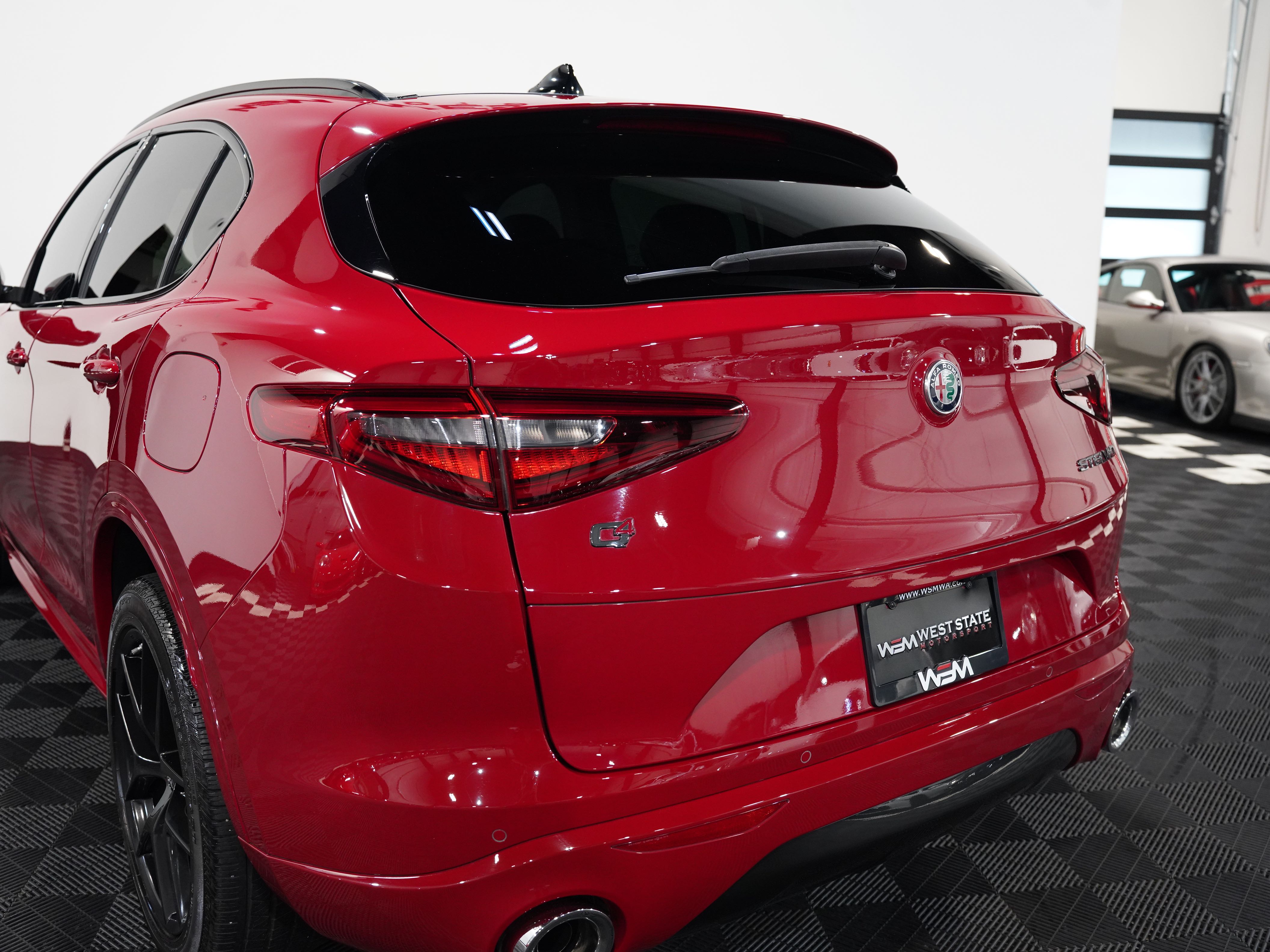 ALFA ROSSO, 2021 ALFA ROMEO STELVIO Image 18