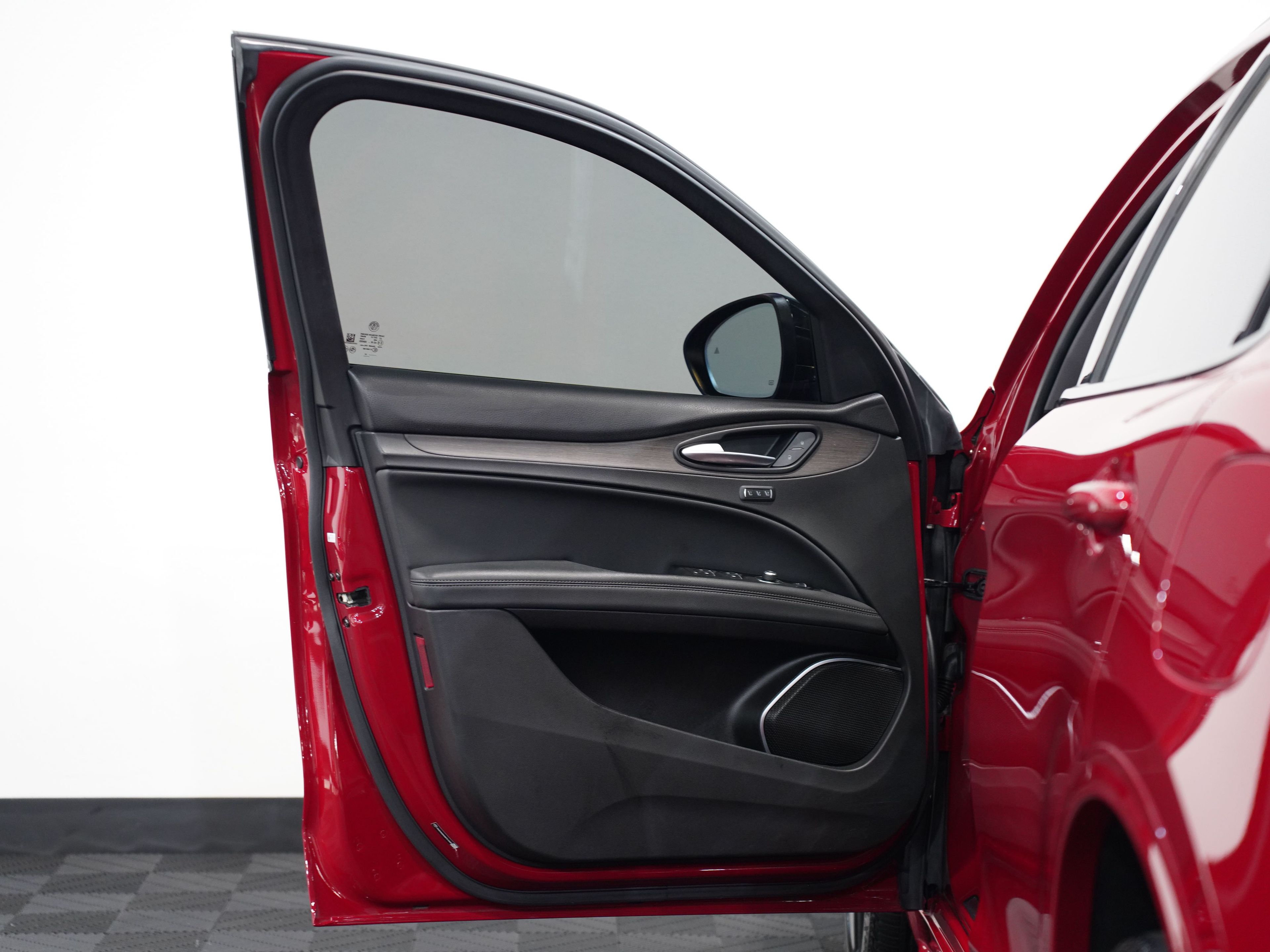 ALFA ROSSO, 2021 ALFA ROMEO STELVIO Image 20