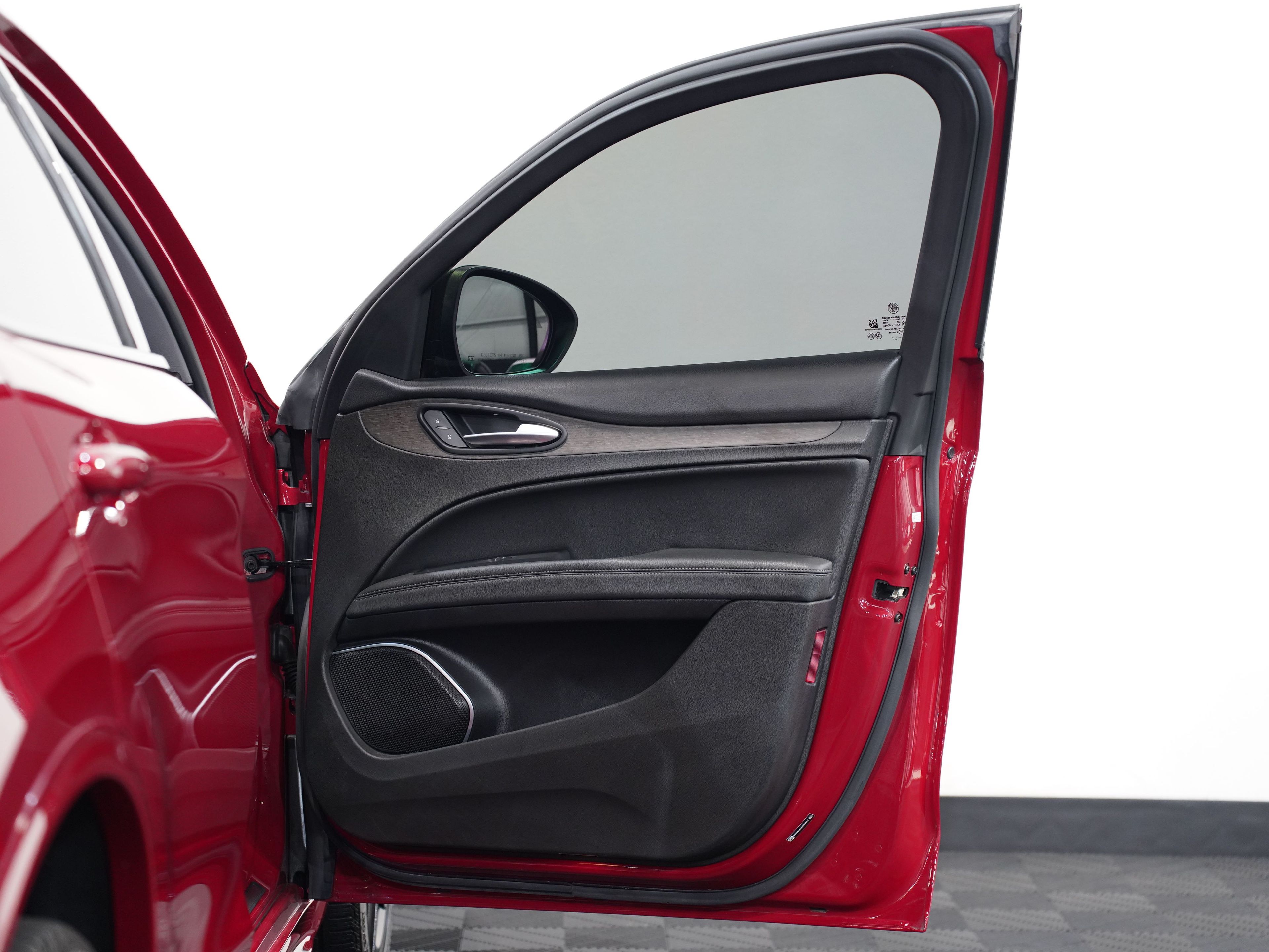 ALFA ROSSO, 2021 ALFA ROMEO STELVIO Image 22