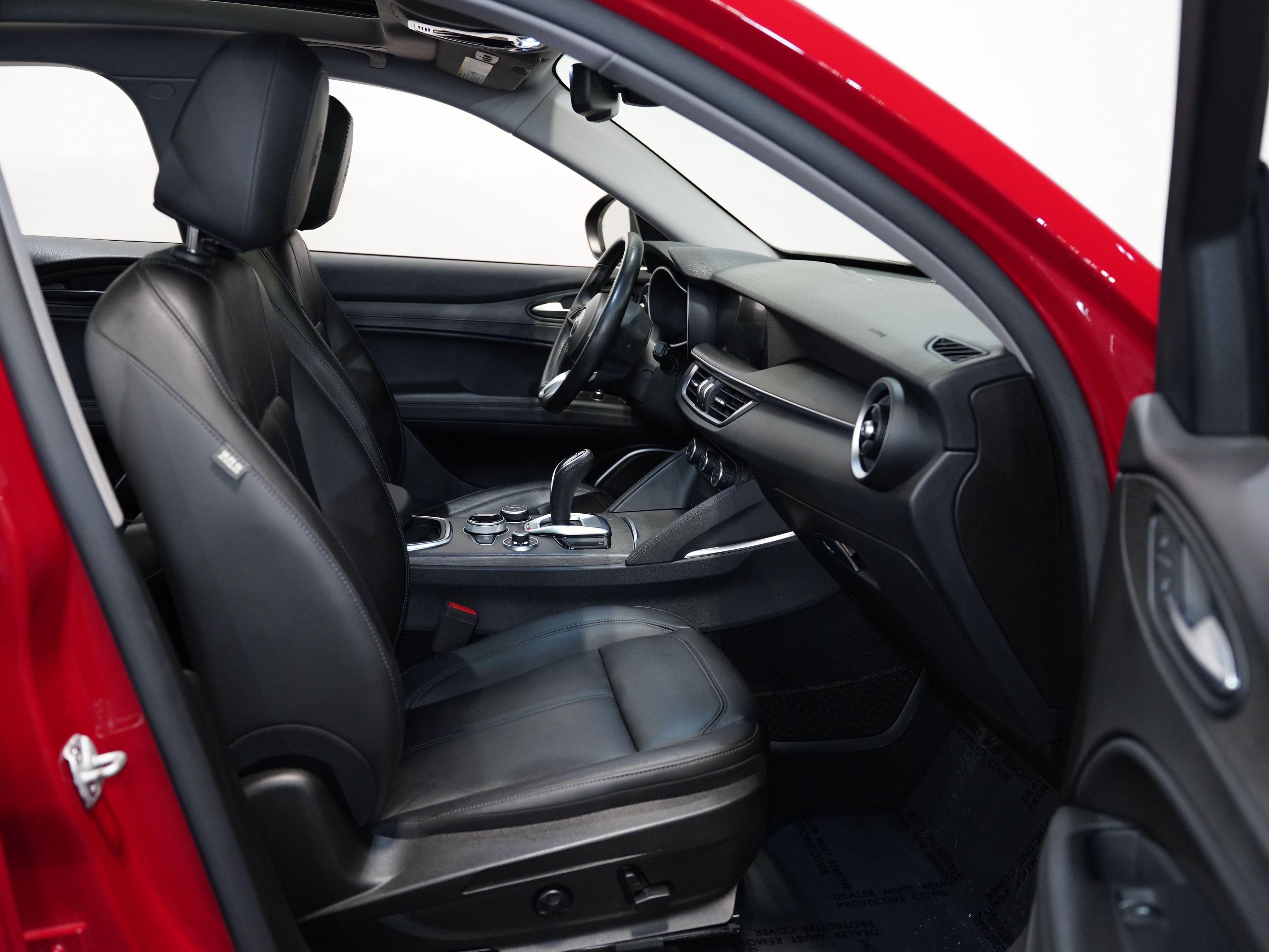 ALFA ROSSO, 2021 ALFA ROMEO STELVIO Image 34