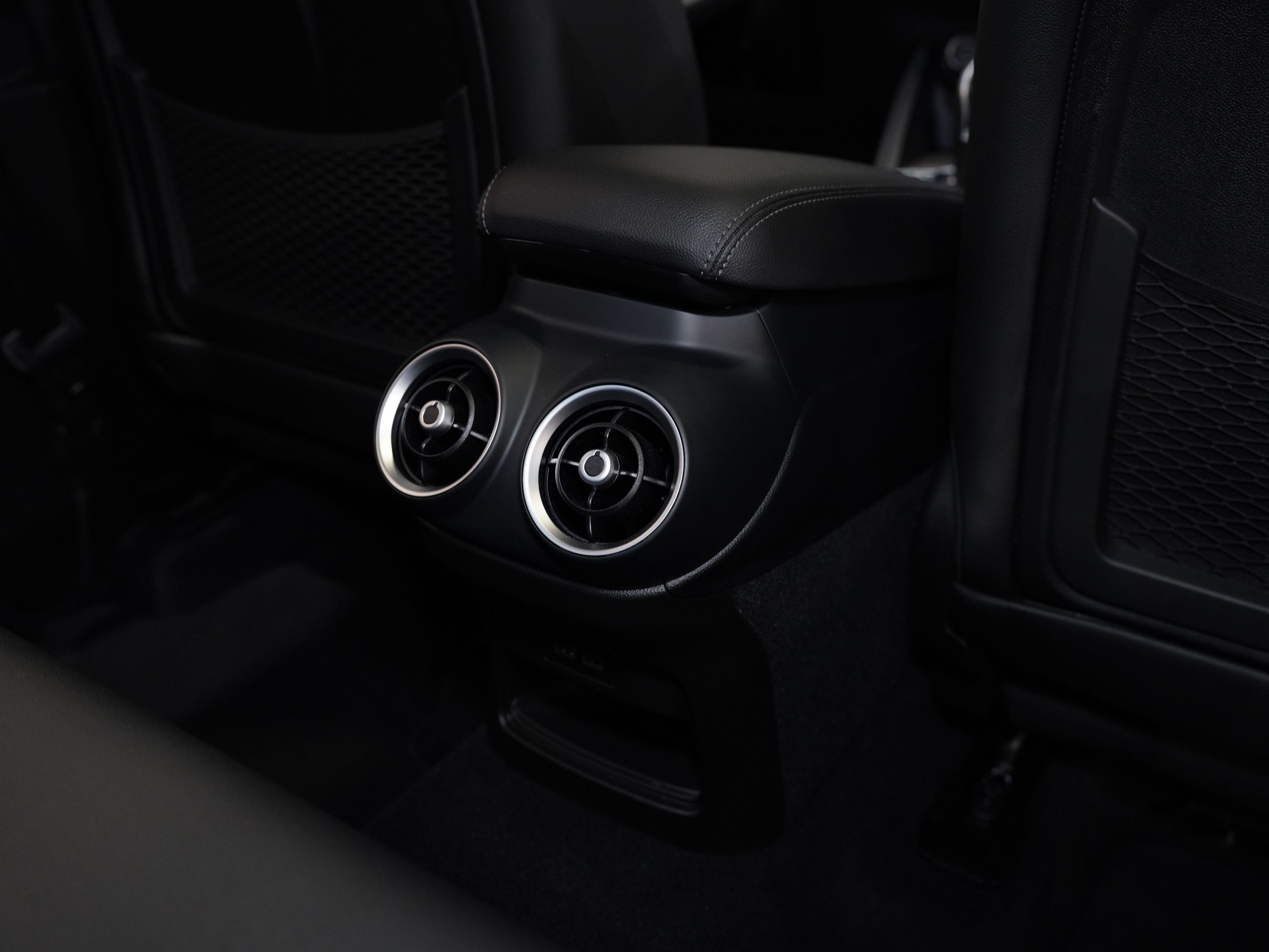 ALFA ROSSO, 2021 ALFA ROMEO STELVIO Image 40