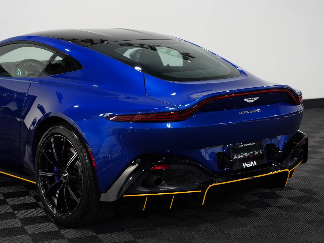 Q ZAFFRE BLUE, 2019 ASTON MARTIN VANTAGE Image 15