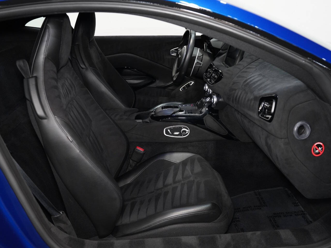 Q ZAFFRE BLUE, 2019 ASTON MARTIN VANTAGE Image 28