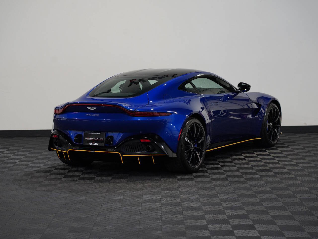 Q ZAFFRE BLUE, 2019 ASTON MARTIN VANTAGE Image 6