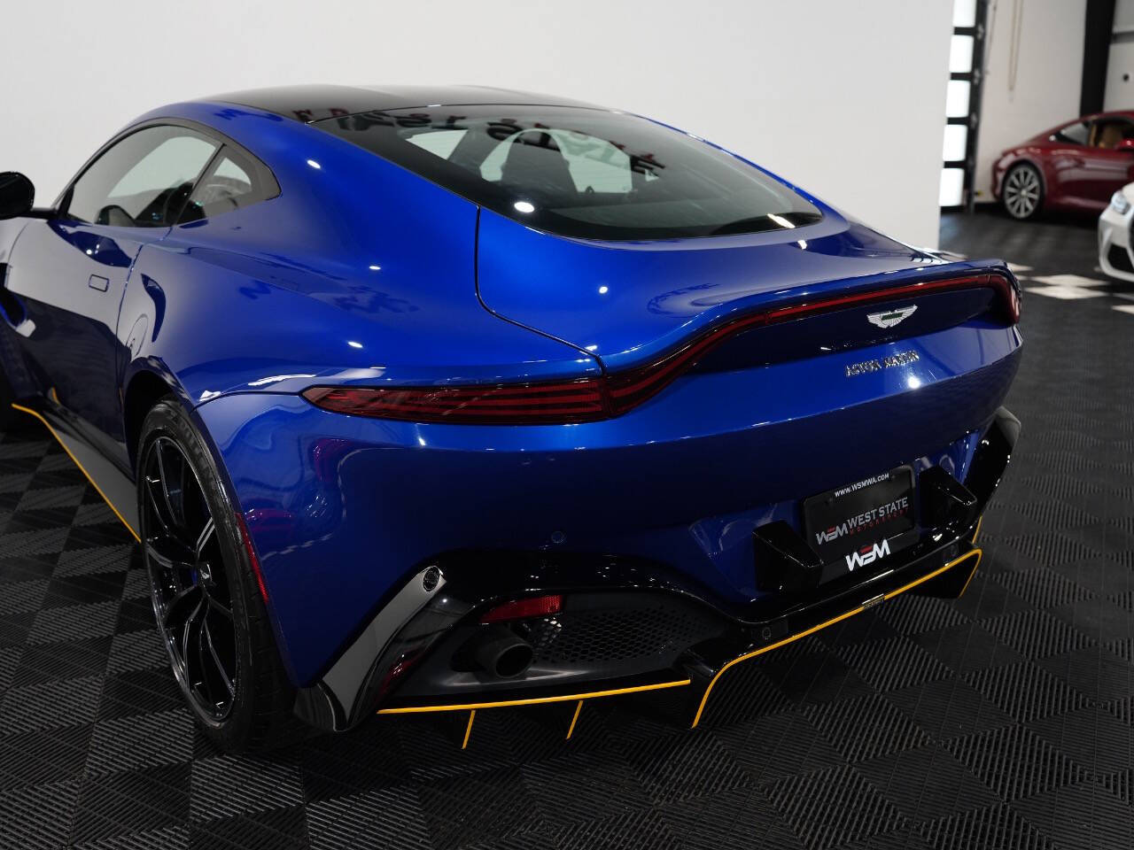 Q ZAFFRE BLUE, 2019 ASTON MARTIN VANTAGE Image 18