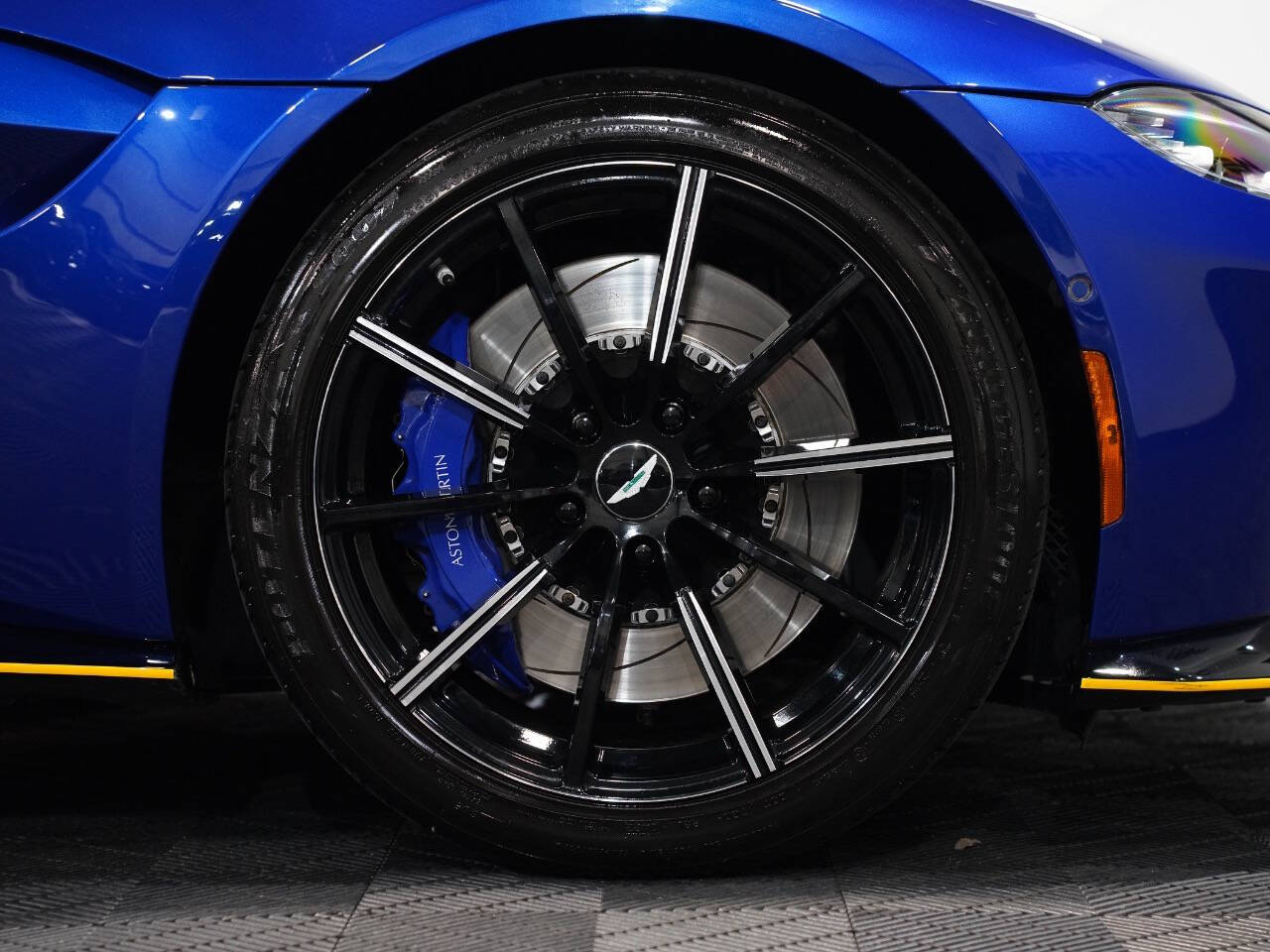 Q ZAFFRE BLUE, 2019 ASTON MARTIN VANTAGE Image 46