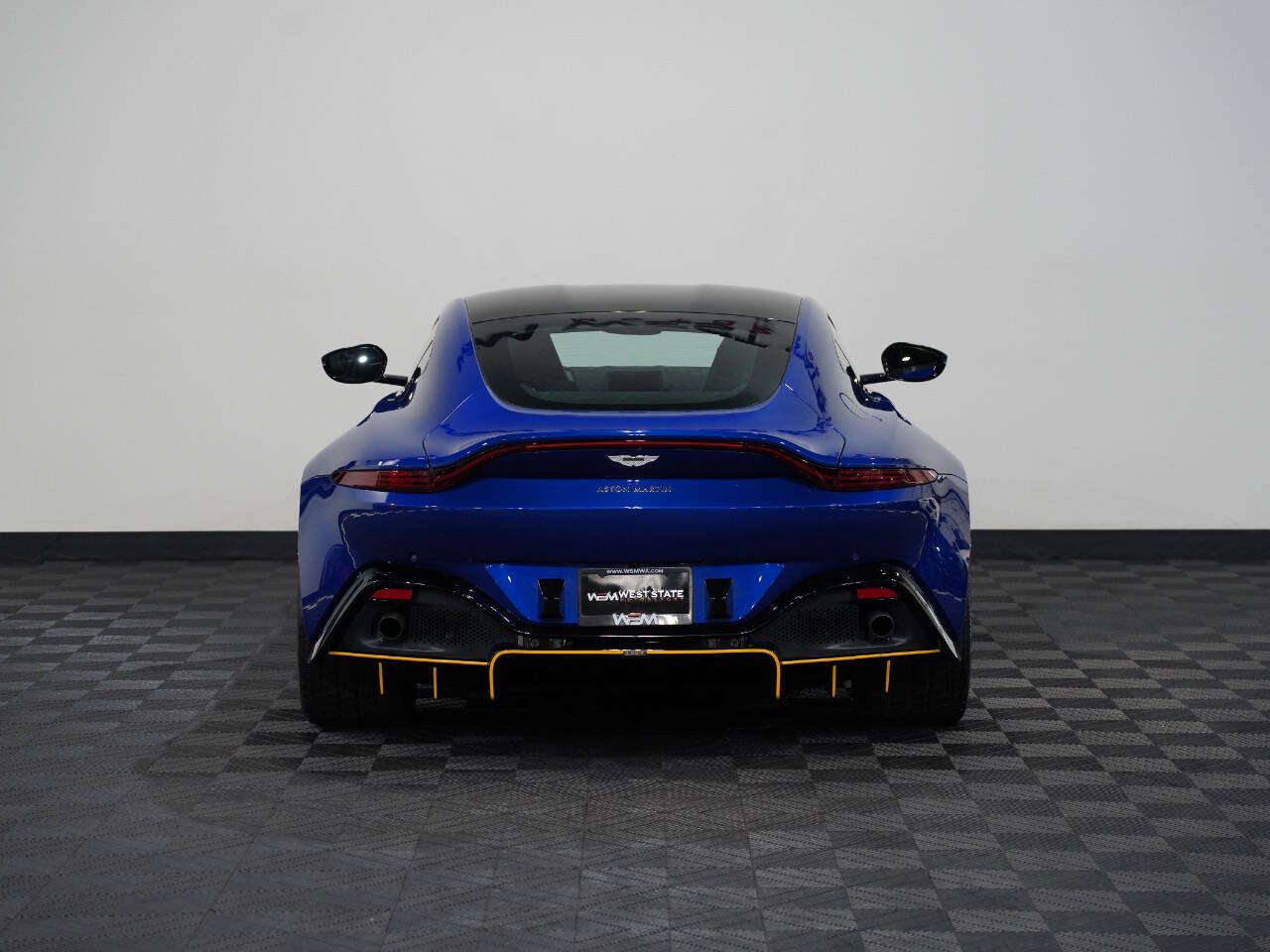 Q ZAFFRE BLUE, 2019 ASTON MARTIN VANTAGE Image 7