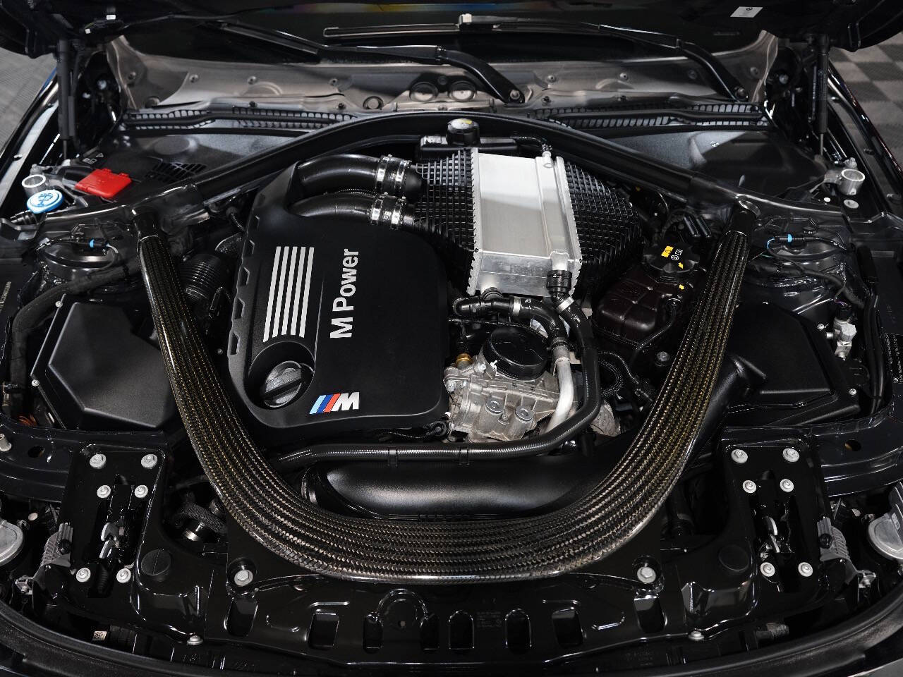 BLACK SAPPHIRE METALLIC, 2018 BMW M3 Image 54