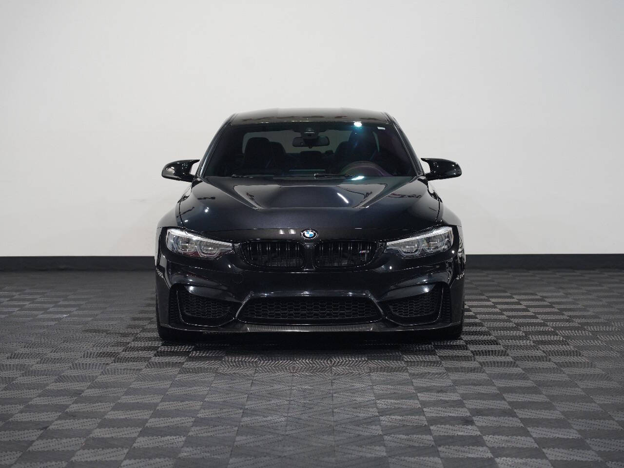 BLACK SAPPHIRE METALLIC, 2018 BMW M3 Image 4